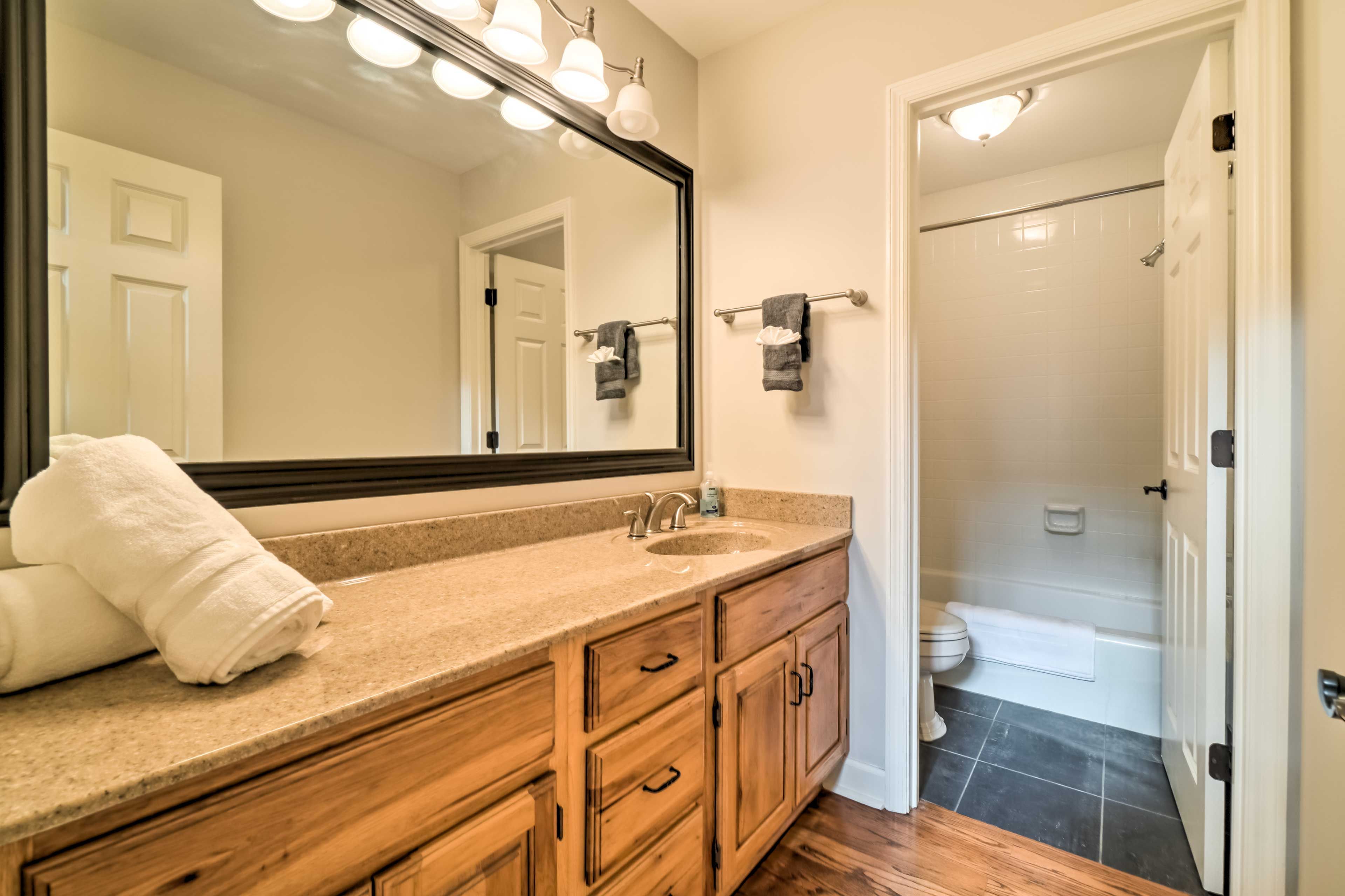 Full Bathroom
