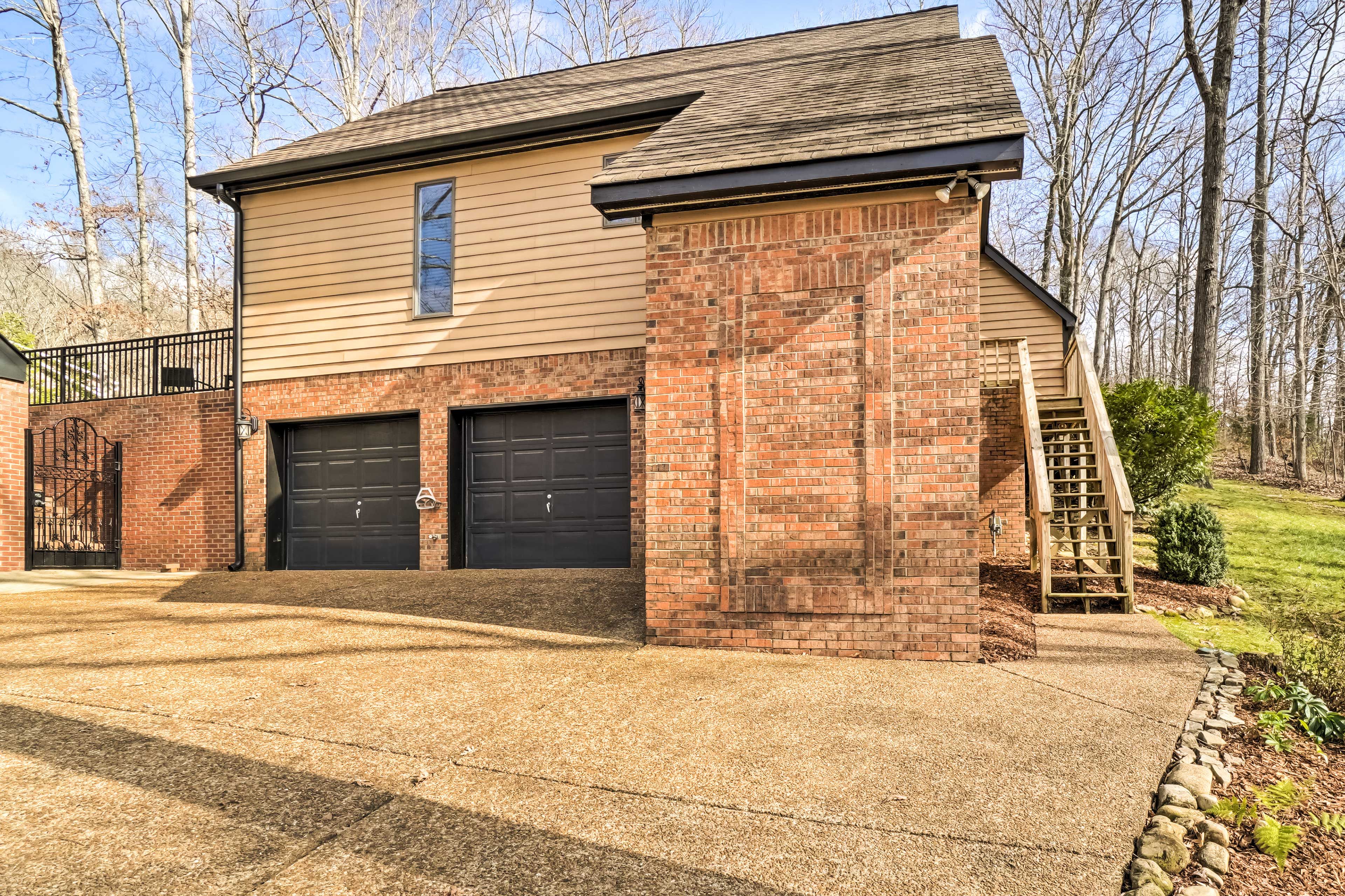 Exterior Space | Garage (2 Vehicles) | Driveway (2 Vehicles)