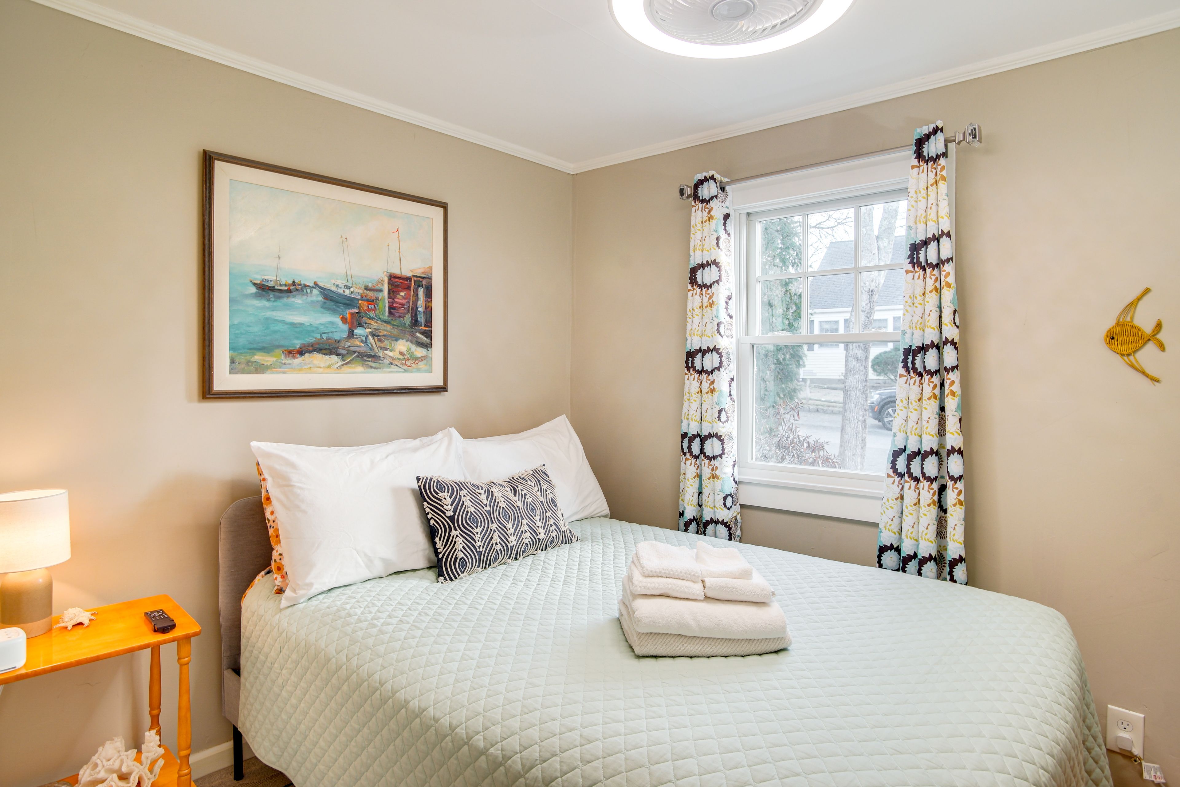 Bedroom 2 | Full Bed | 1st Floor