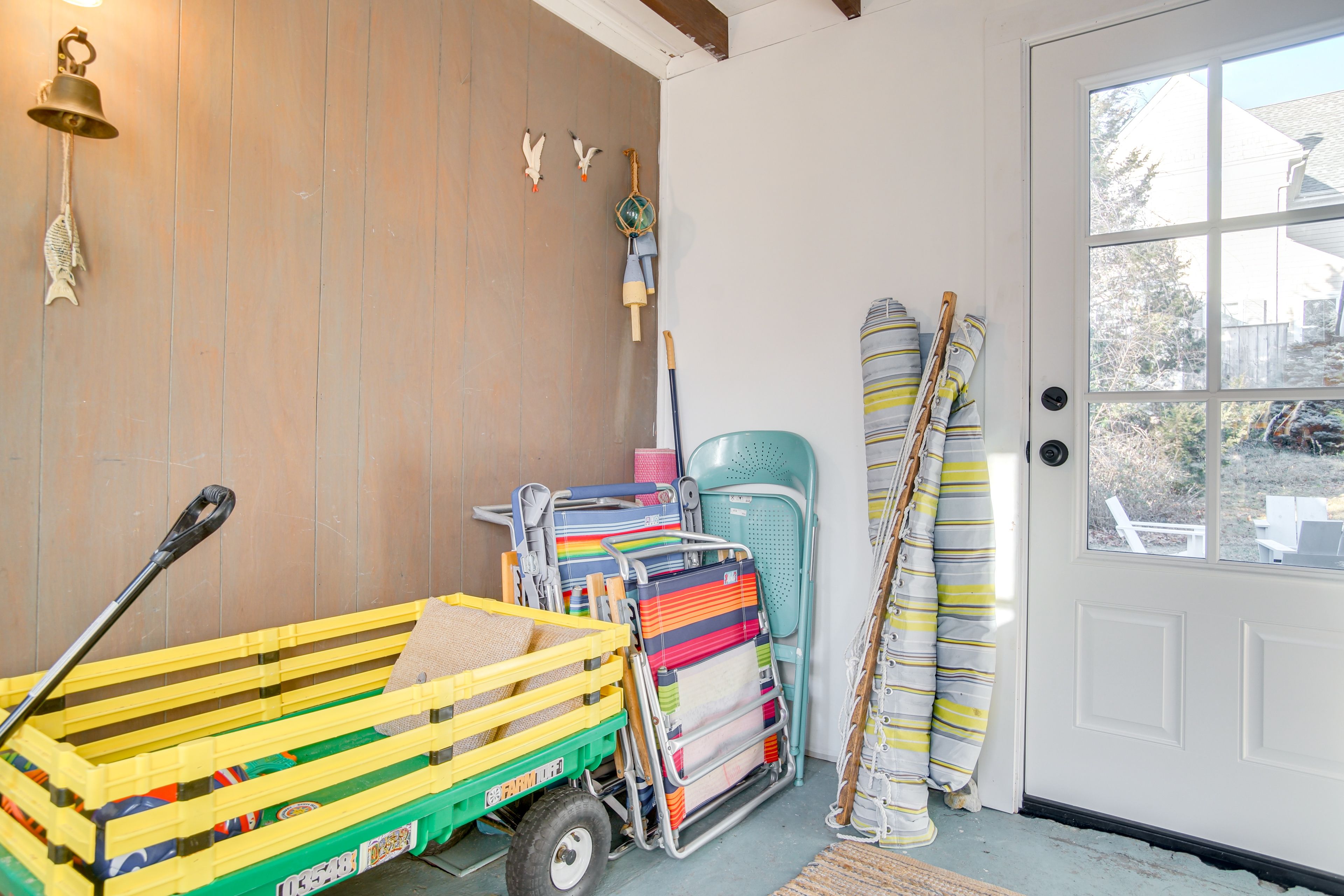 Entryway | Beach Supplies | Hammock