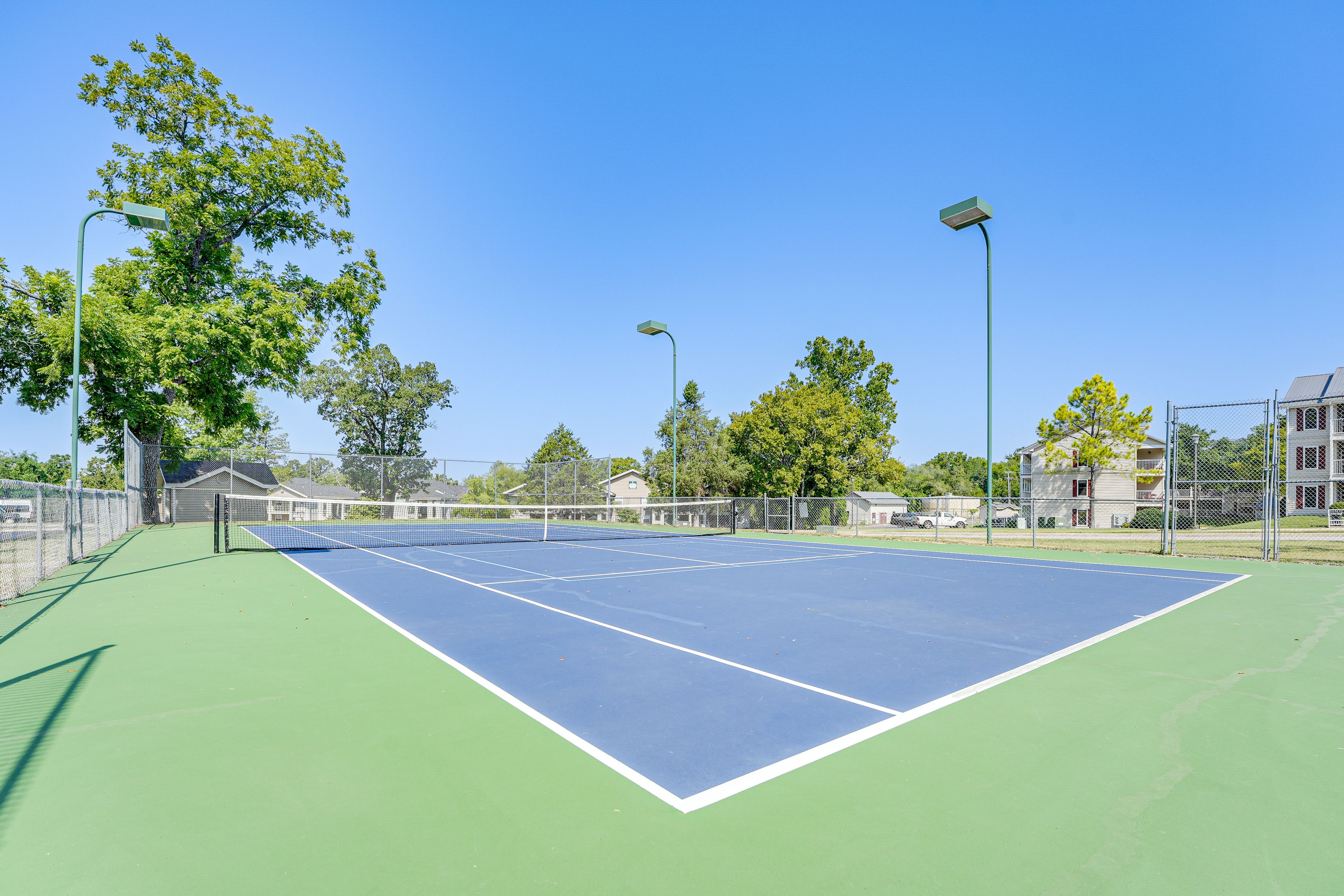 Community Amenities | Tennis & Basketball Courts | Shuffleboard