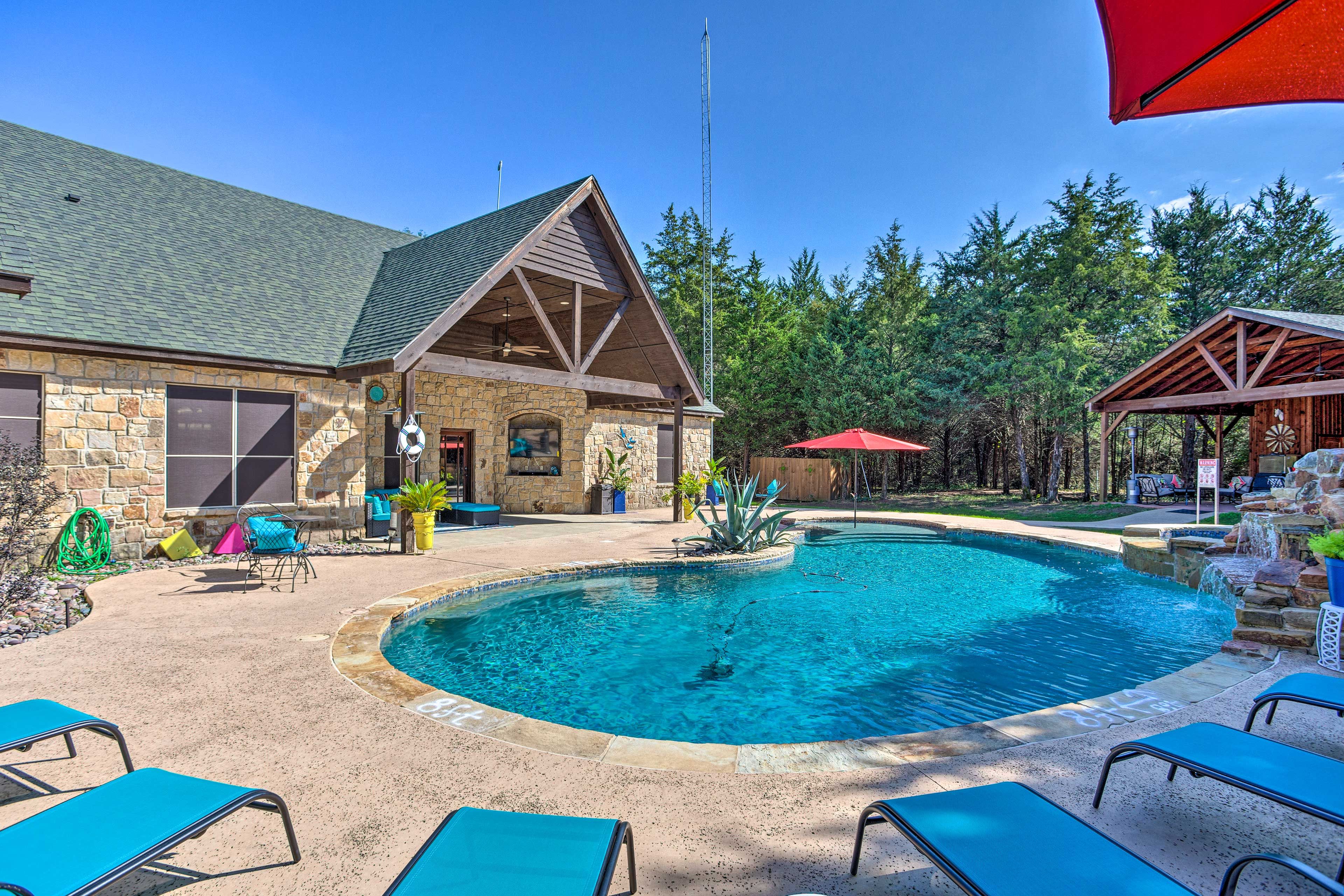 Terrell Vacation Rental | 5 BR | 3.5 BA | 3,906 Sq Ft