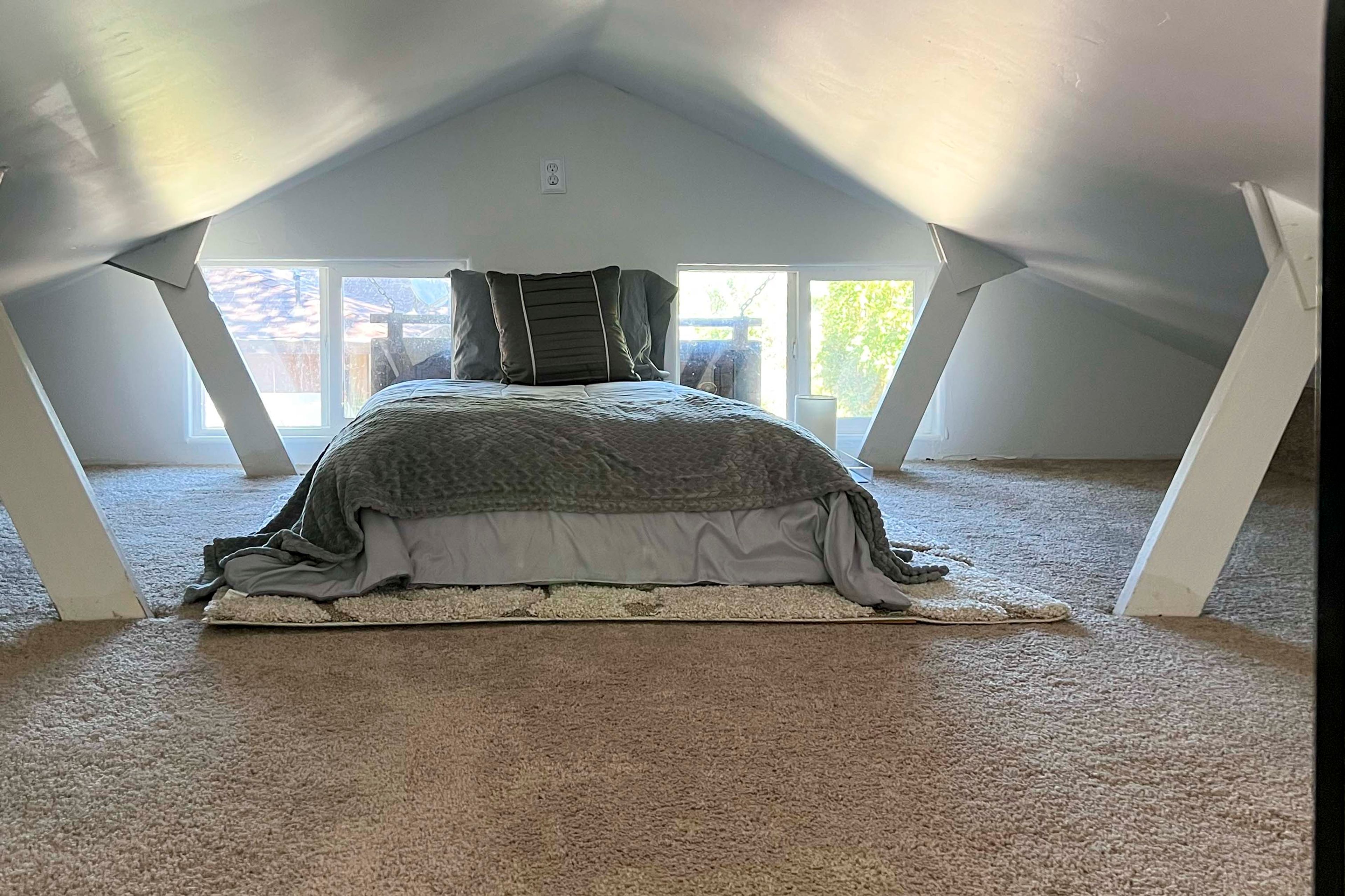 Bedroom 2 (Loft) | Twin Bed