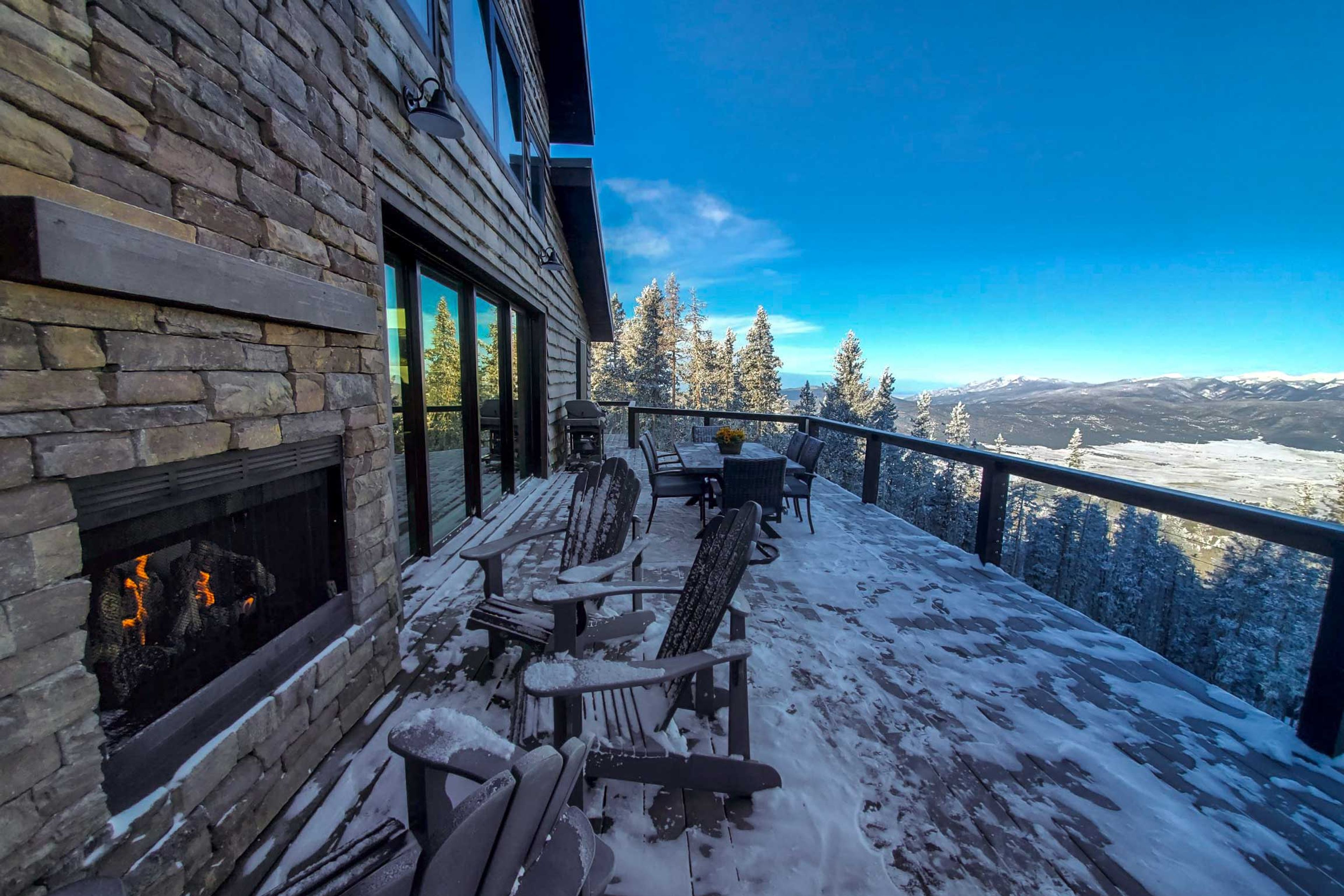 Furnished Deck