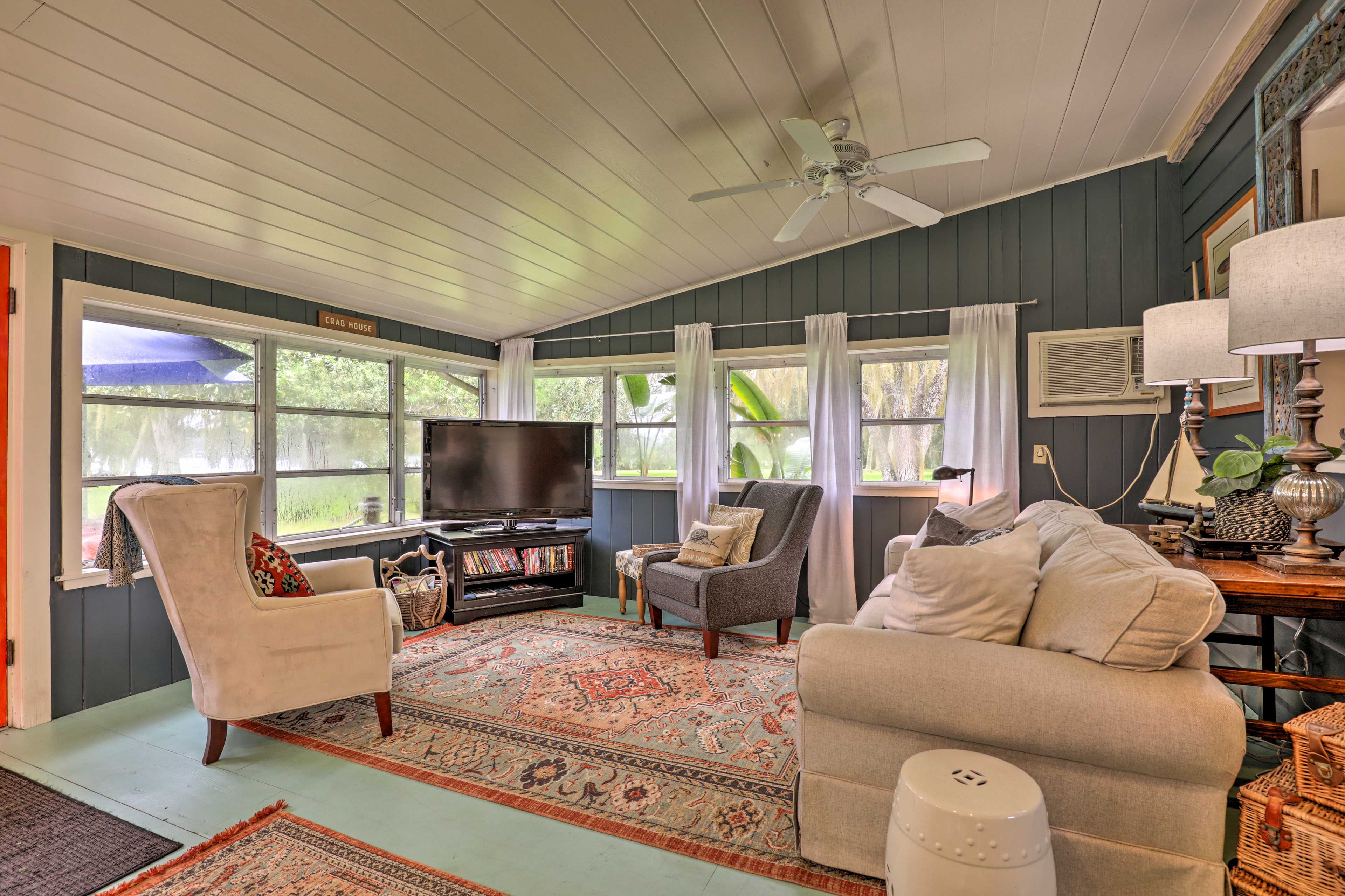Living Room | Central A/C