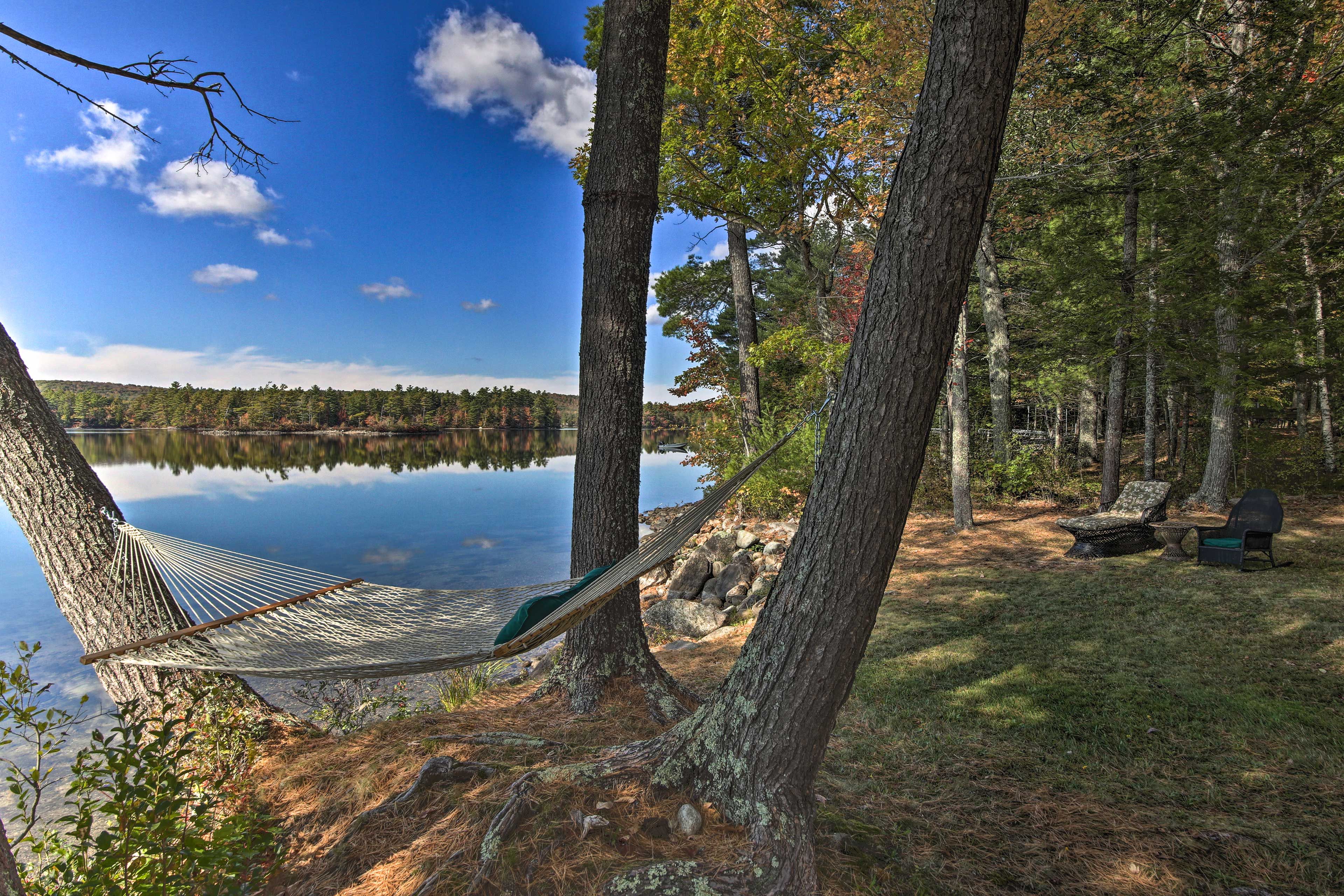 Backyard | Lakefront Access | Hammock
