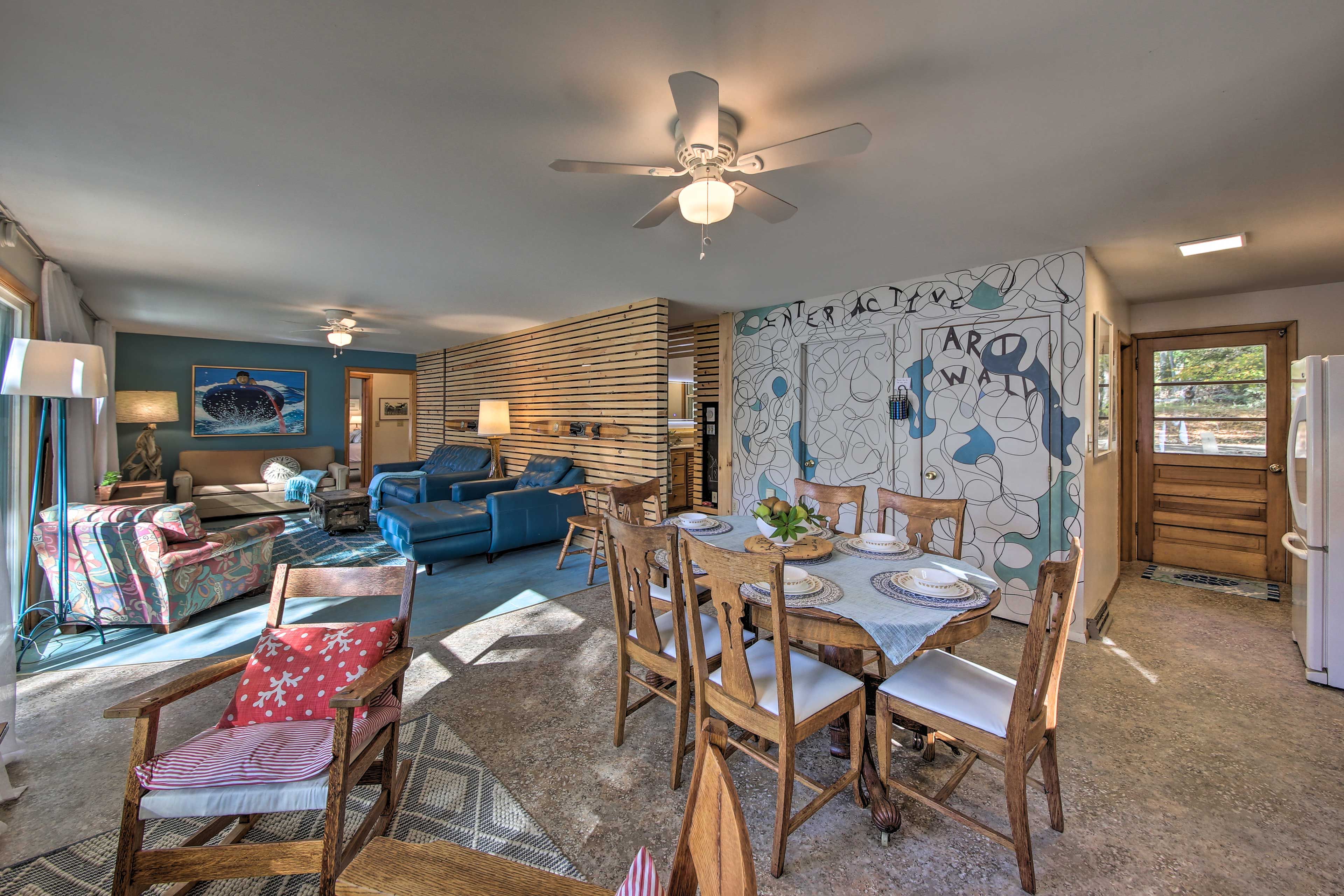 Dining Space | Reading Space | Art Wall