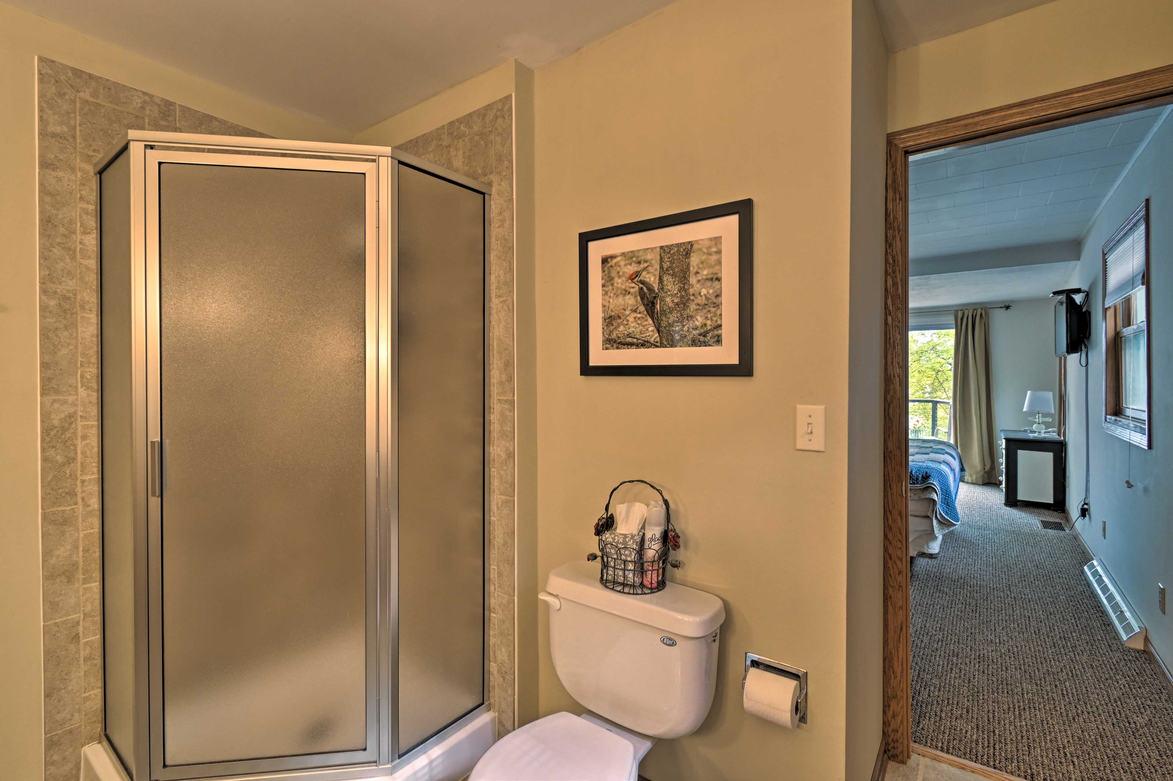 Full Bathroom | Main Level
