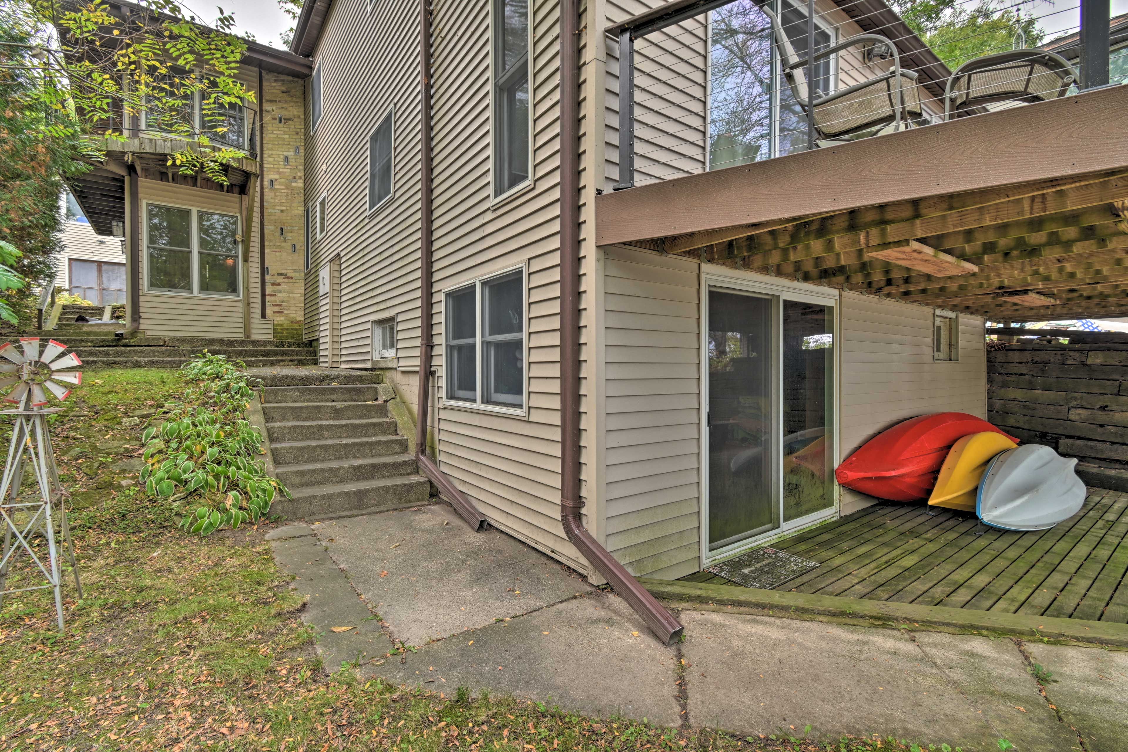 Side Walkway
