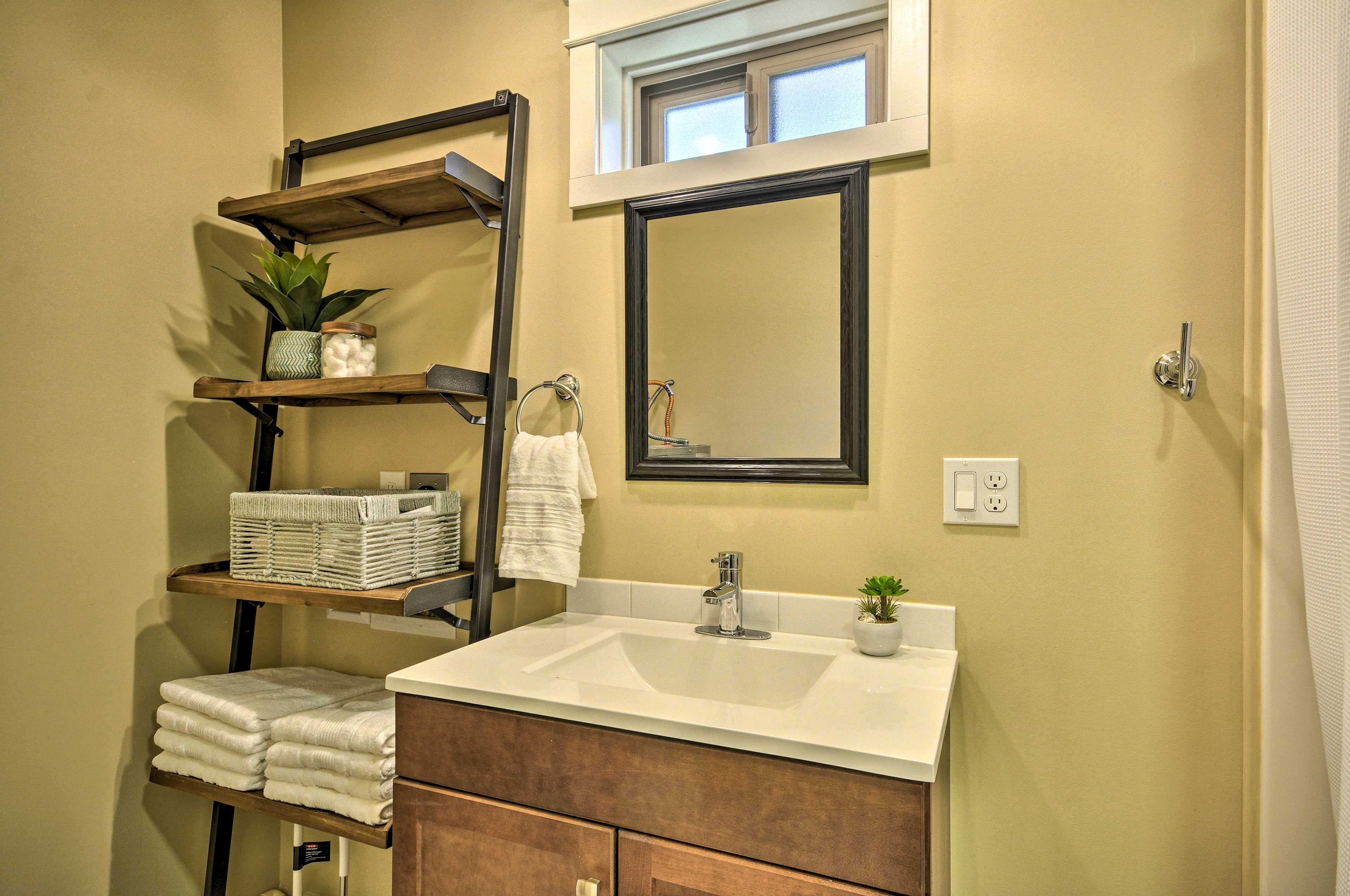 Bathroom | Towels Provided
