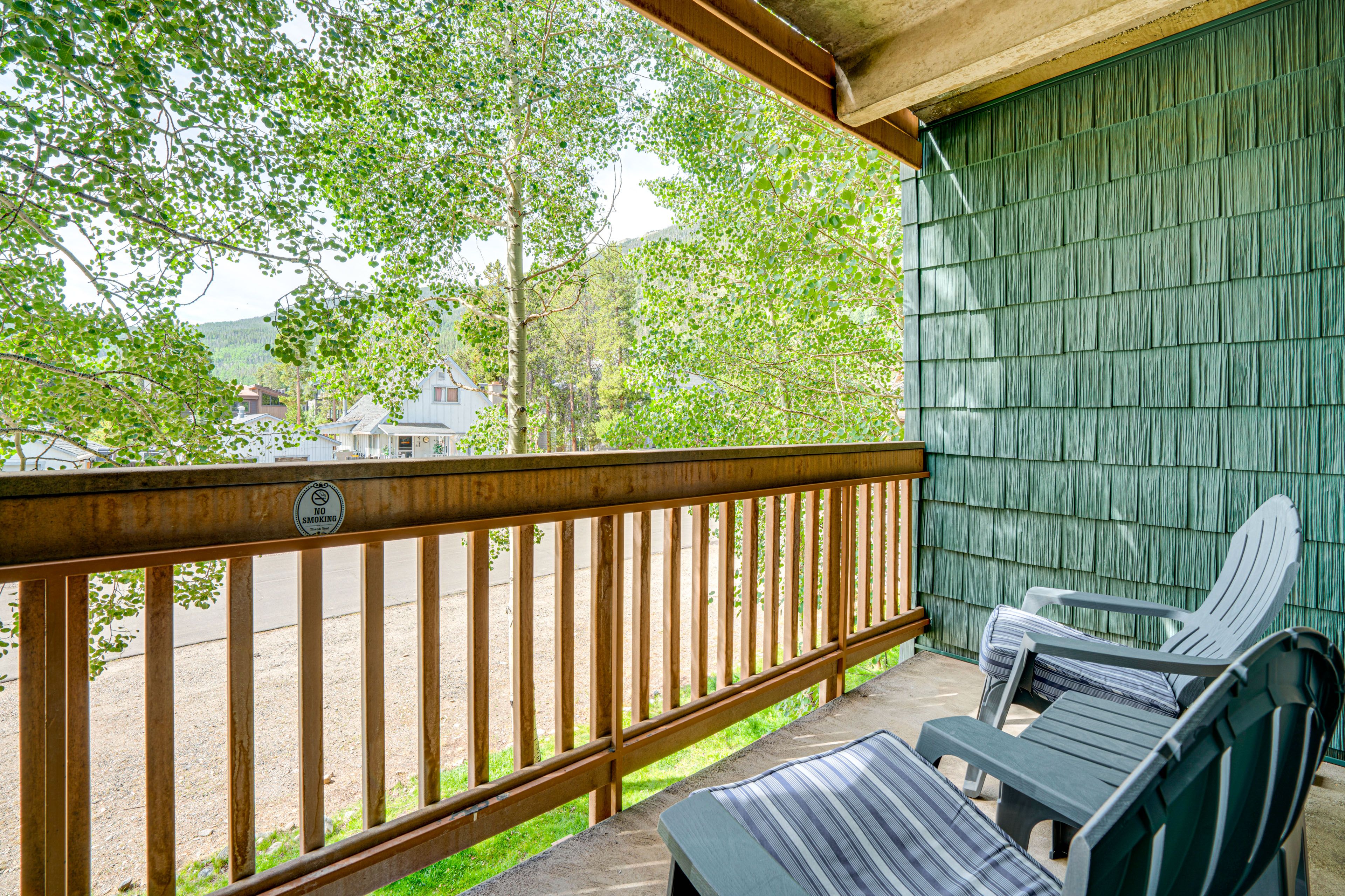 Covered Balcony w/ Seating | Mountain Views