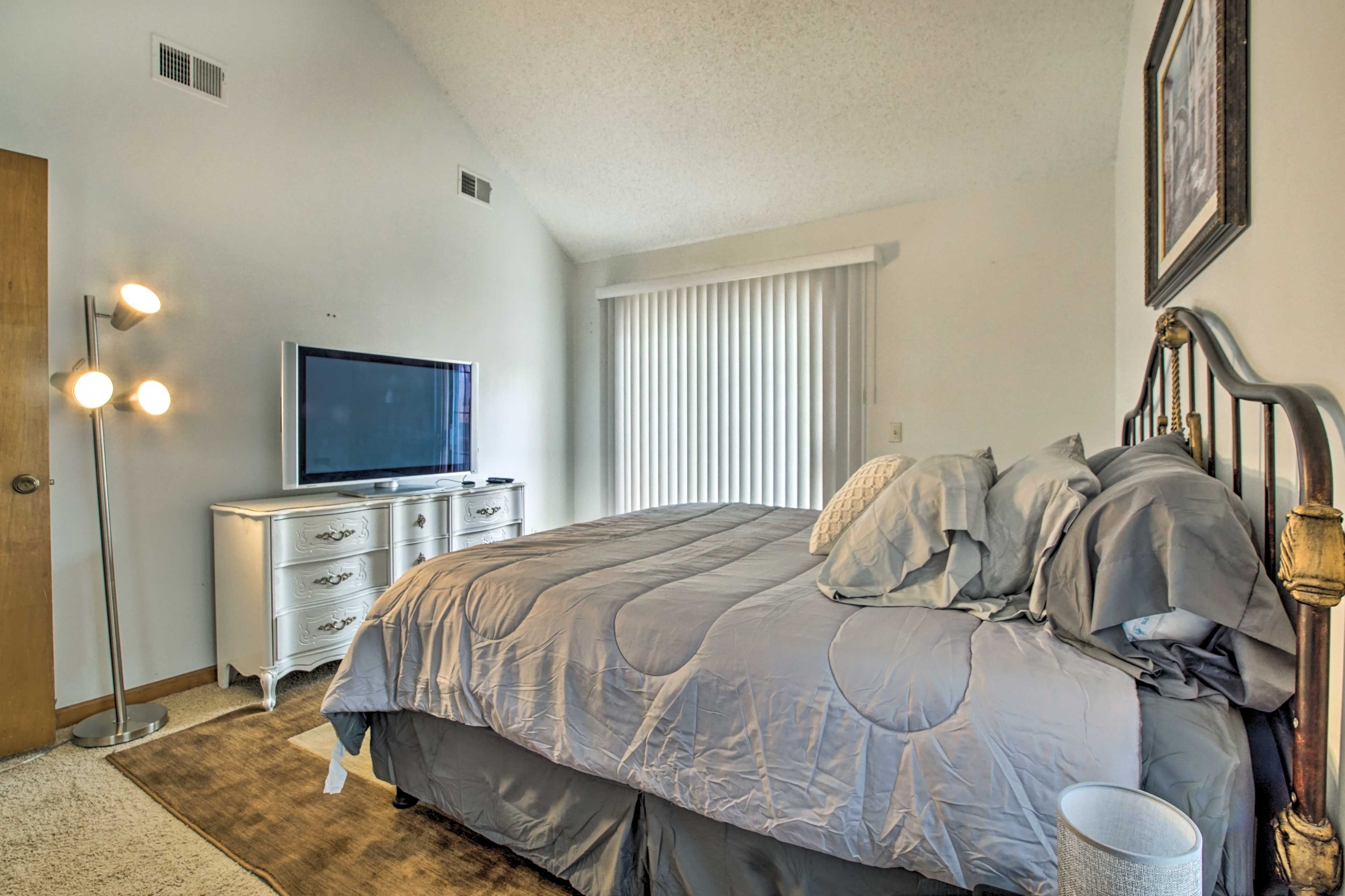 Bedroom 1 | Linens Provided