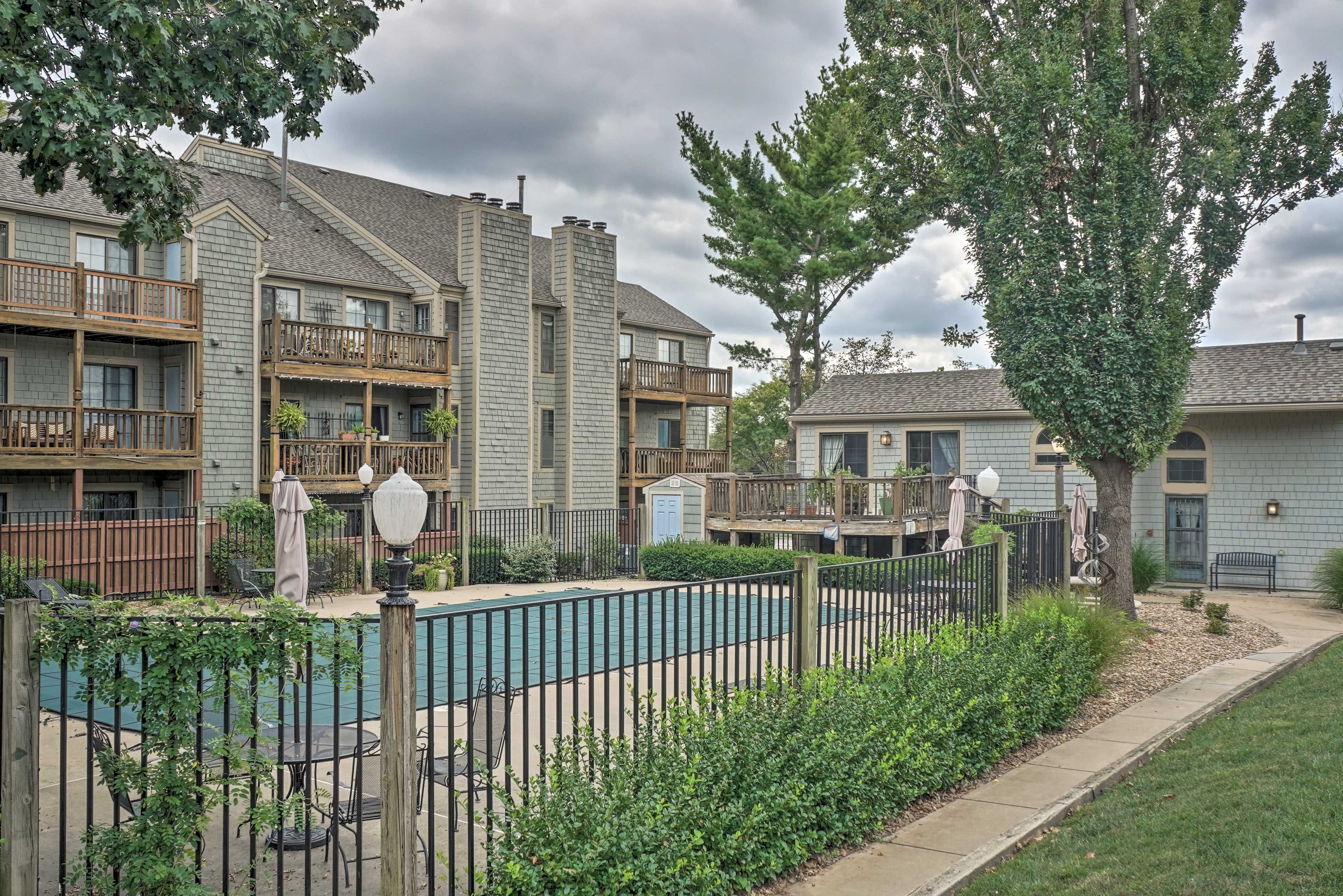 Seasonal Community Pool