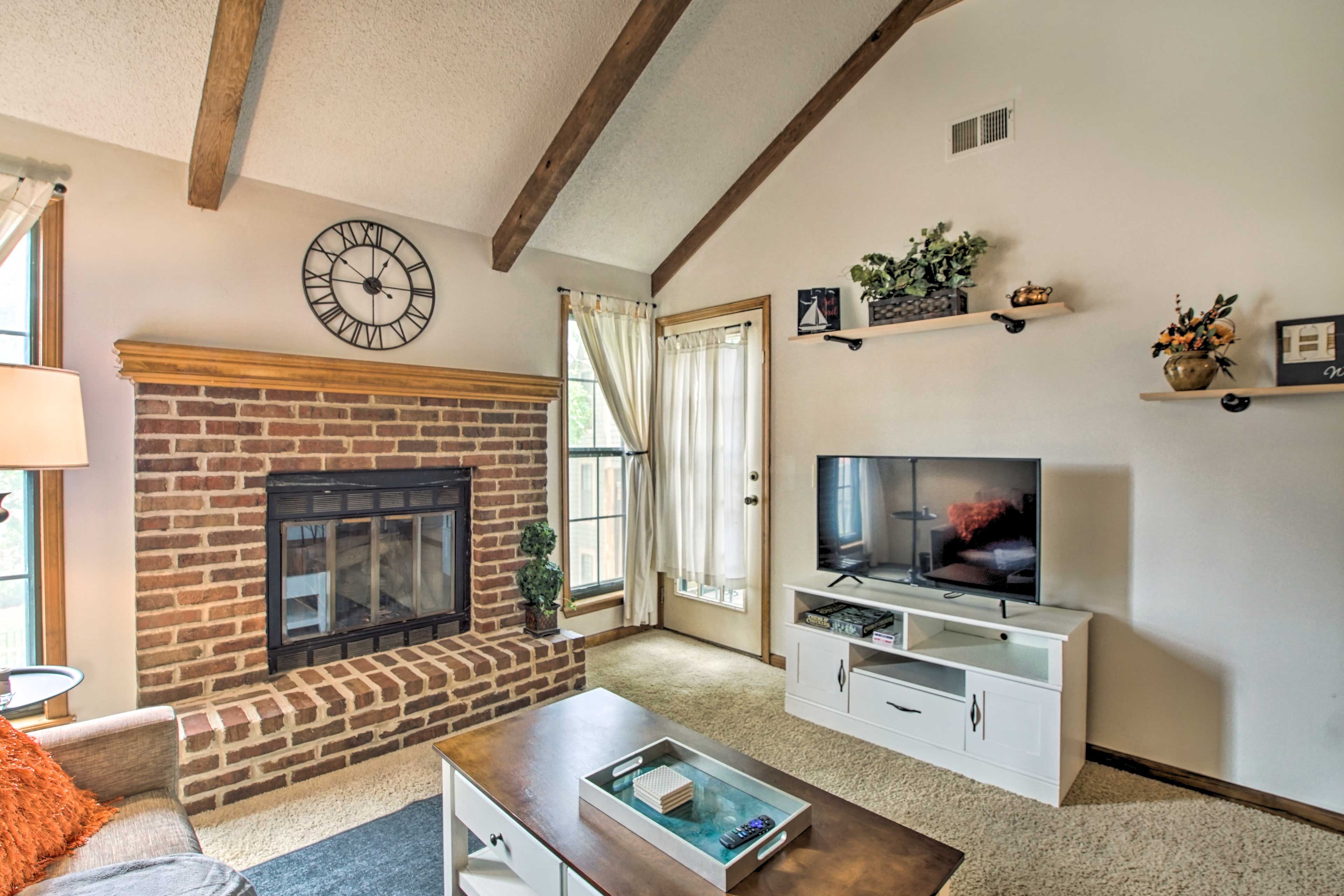 Shawnee Vacation Rental | 2BR | 2BA | Private Condo | 800 Sq Ft