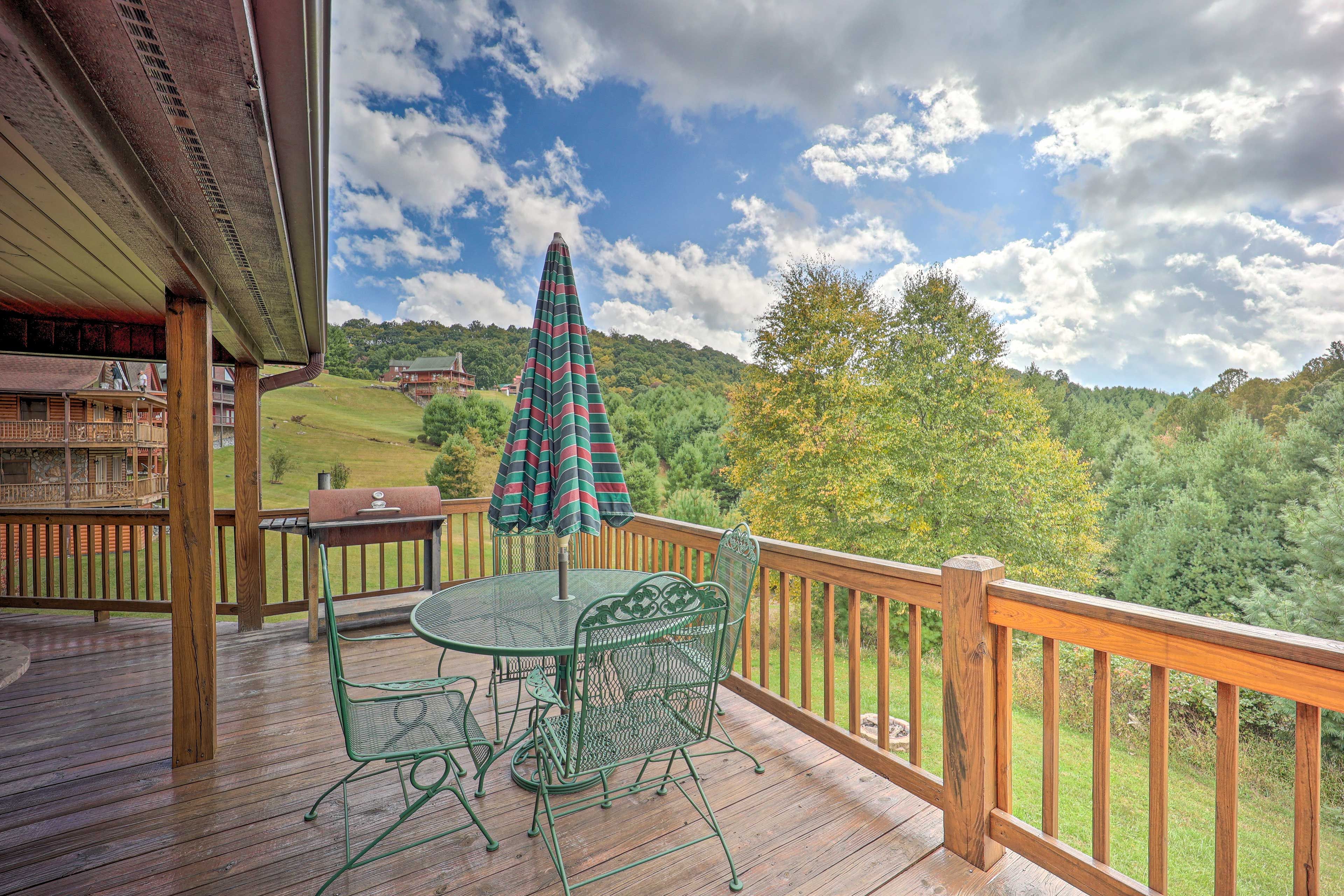 Private Deck | Blue Ridge Mountain Views