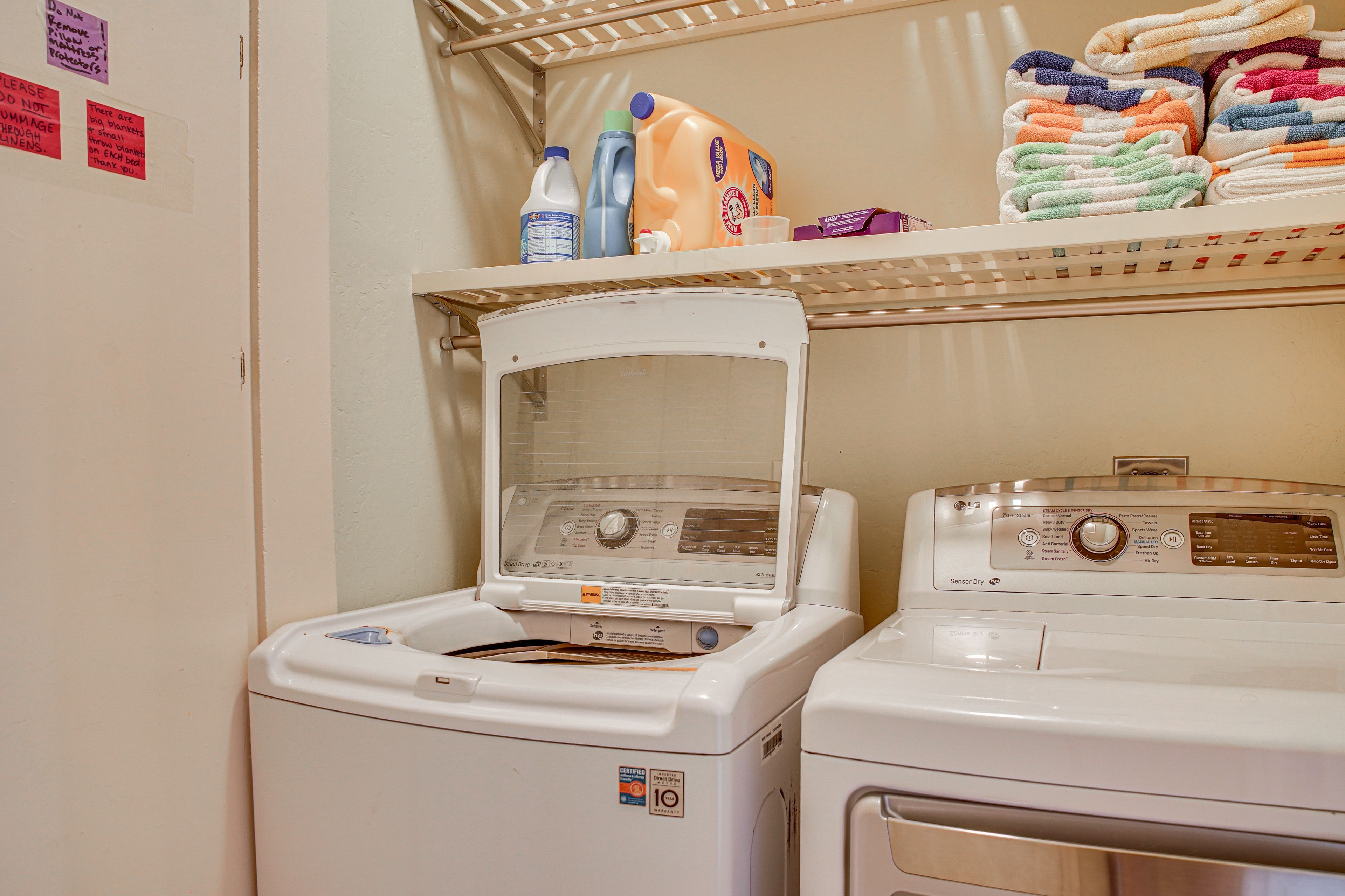 Laundry Room | Washer & Dryer