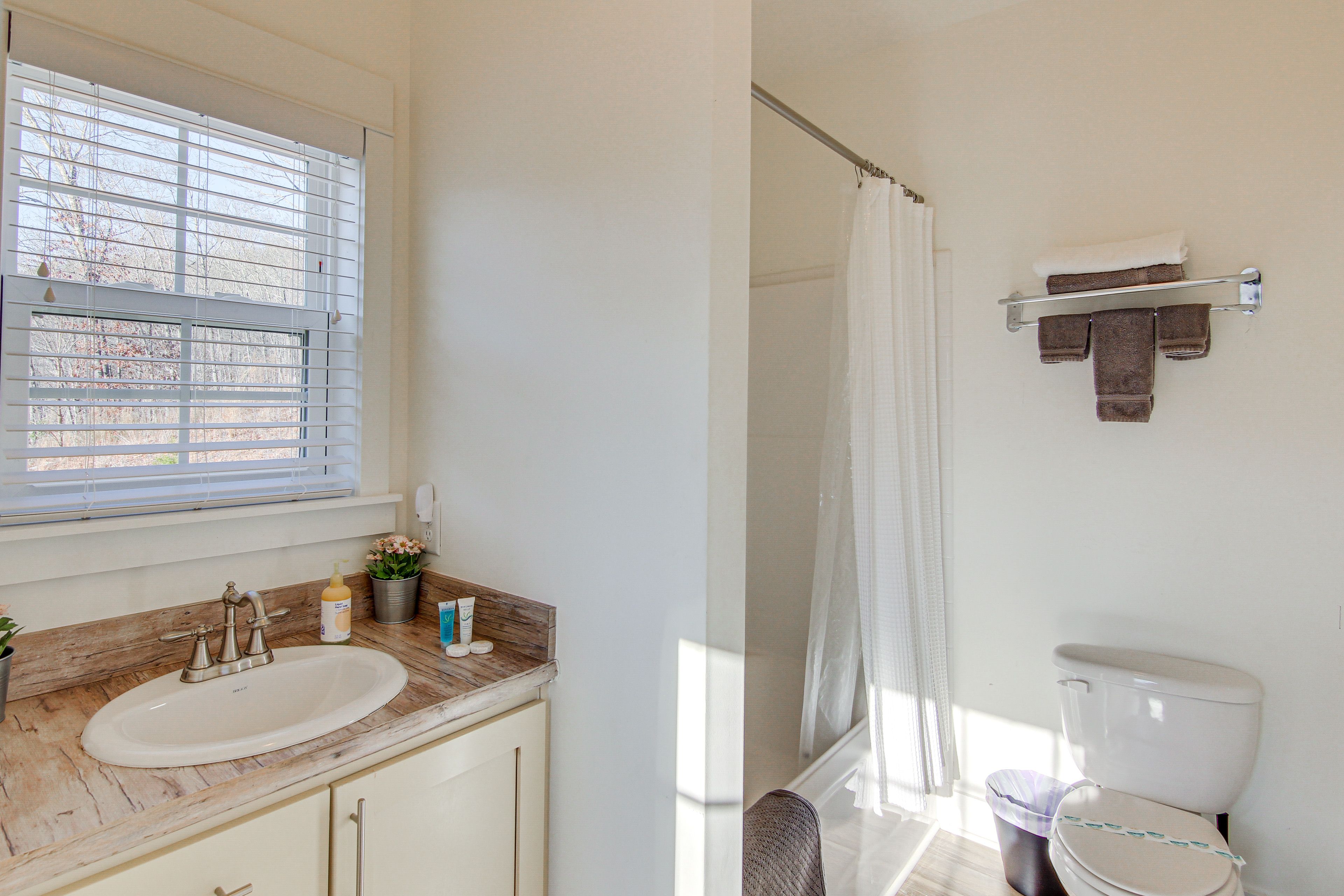 Full Bathroom