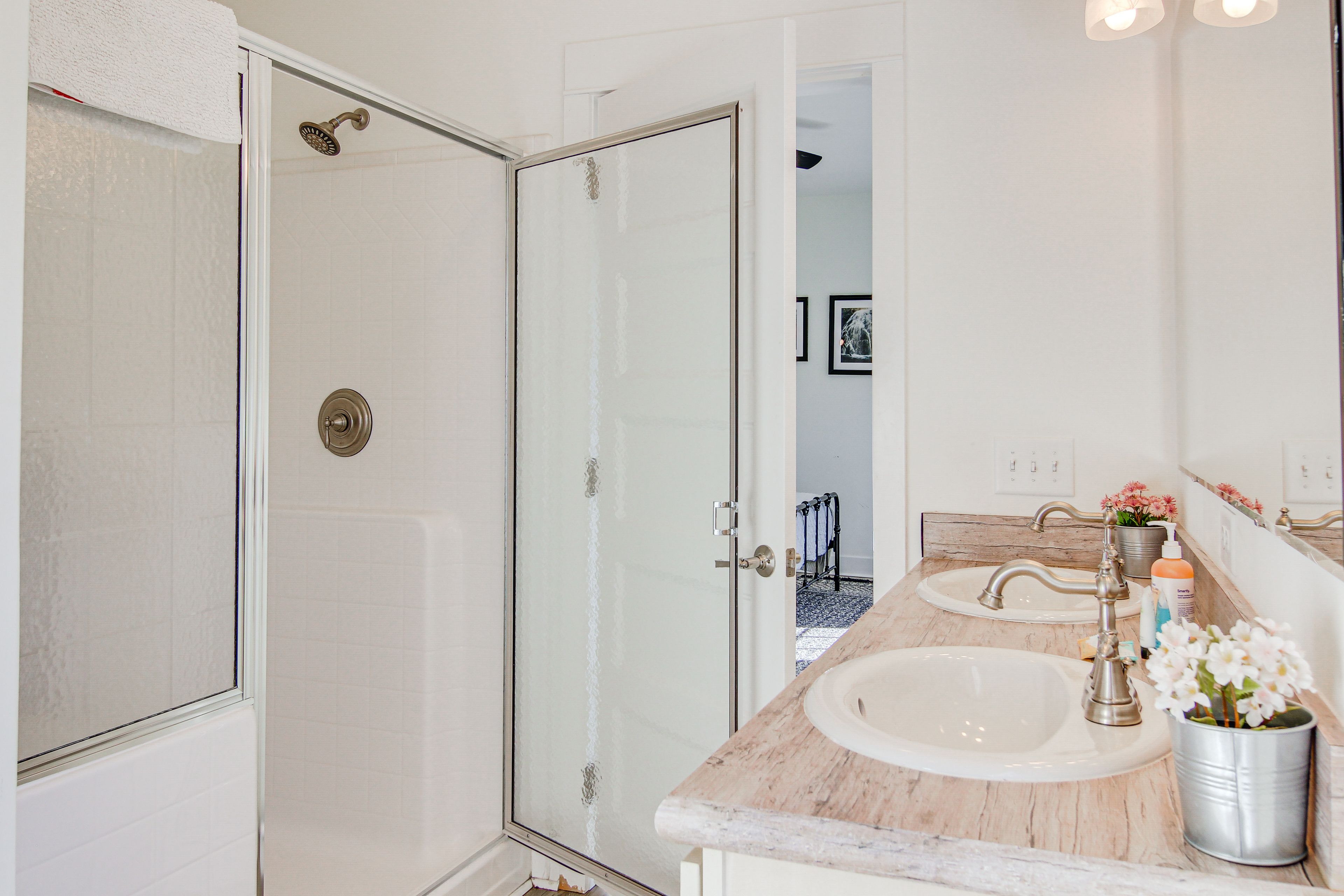 En-Suite Bathroom | Fresh Towels