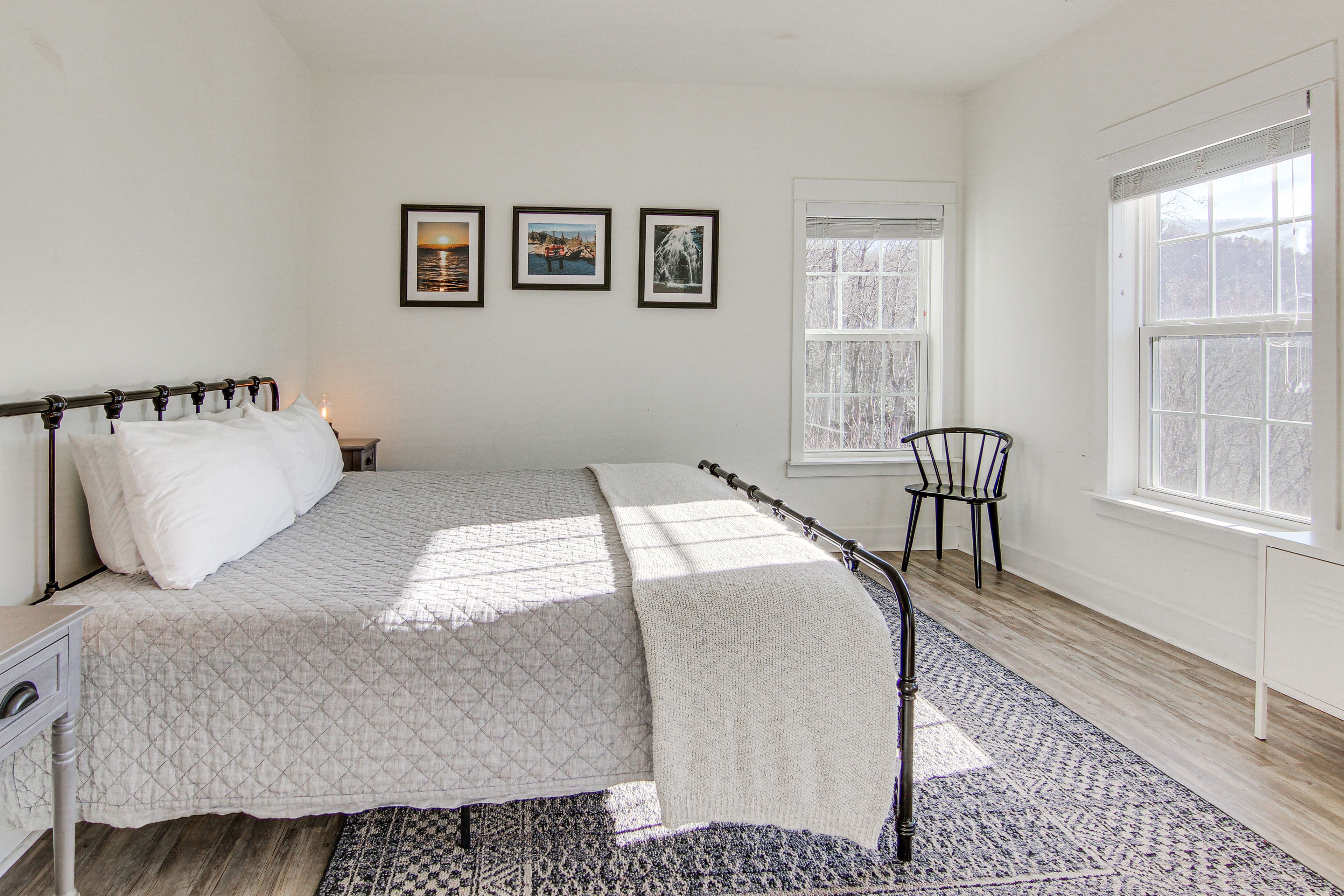 Bedroom 1 | King Bed