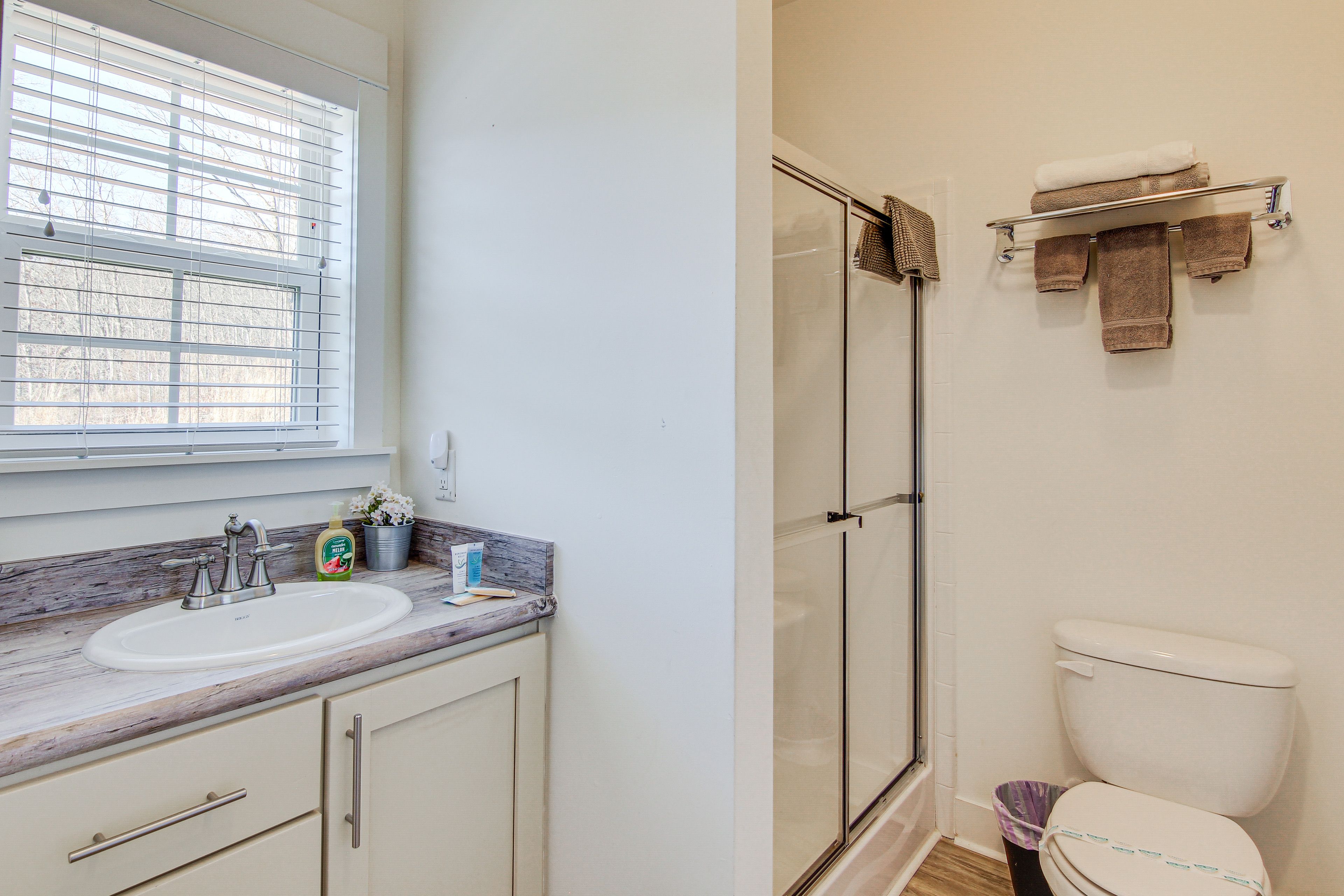 Full Bathroom