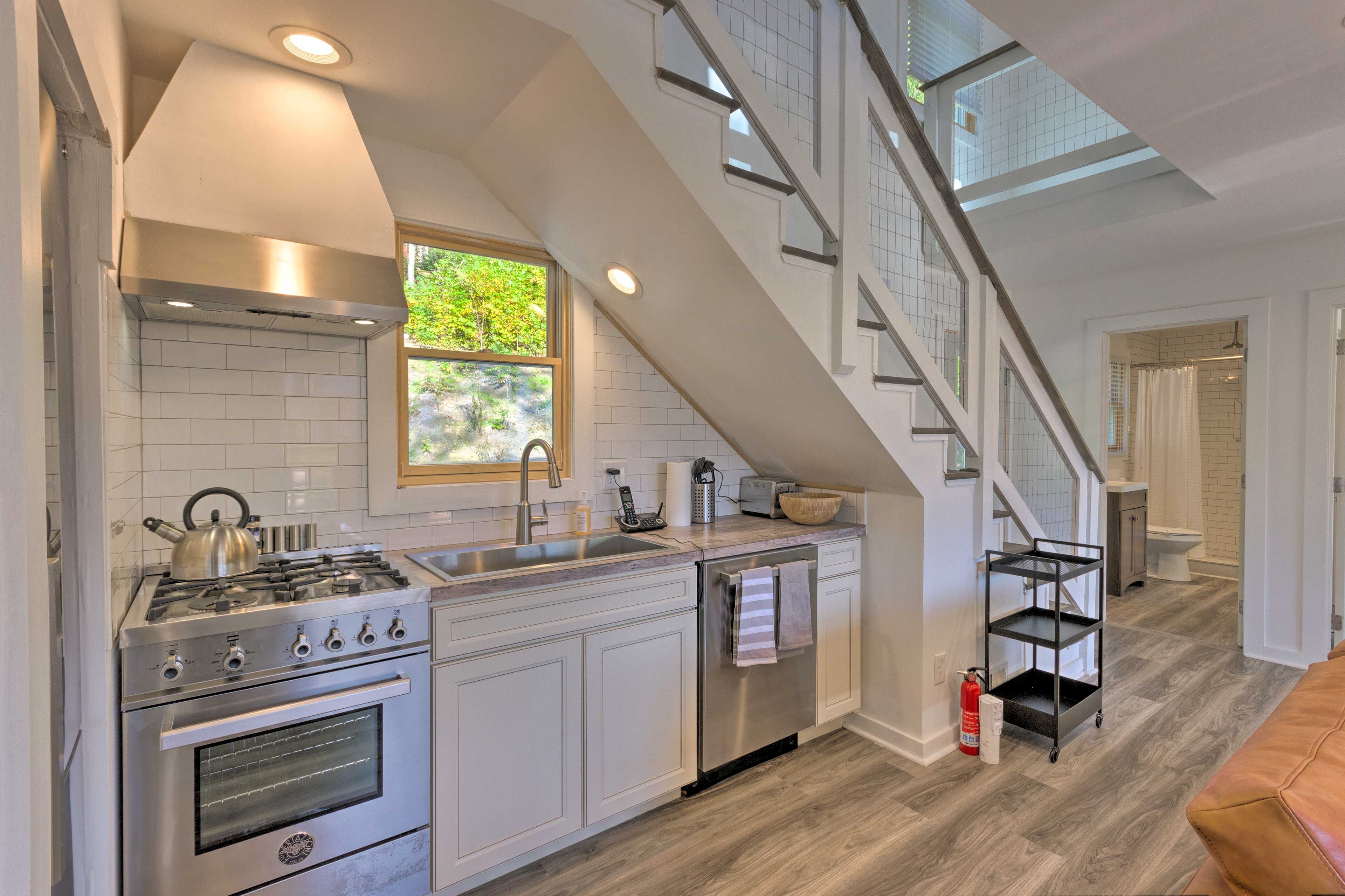 Kitchenette | Fully Equipped