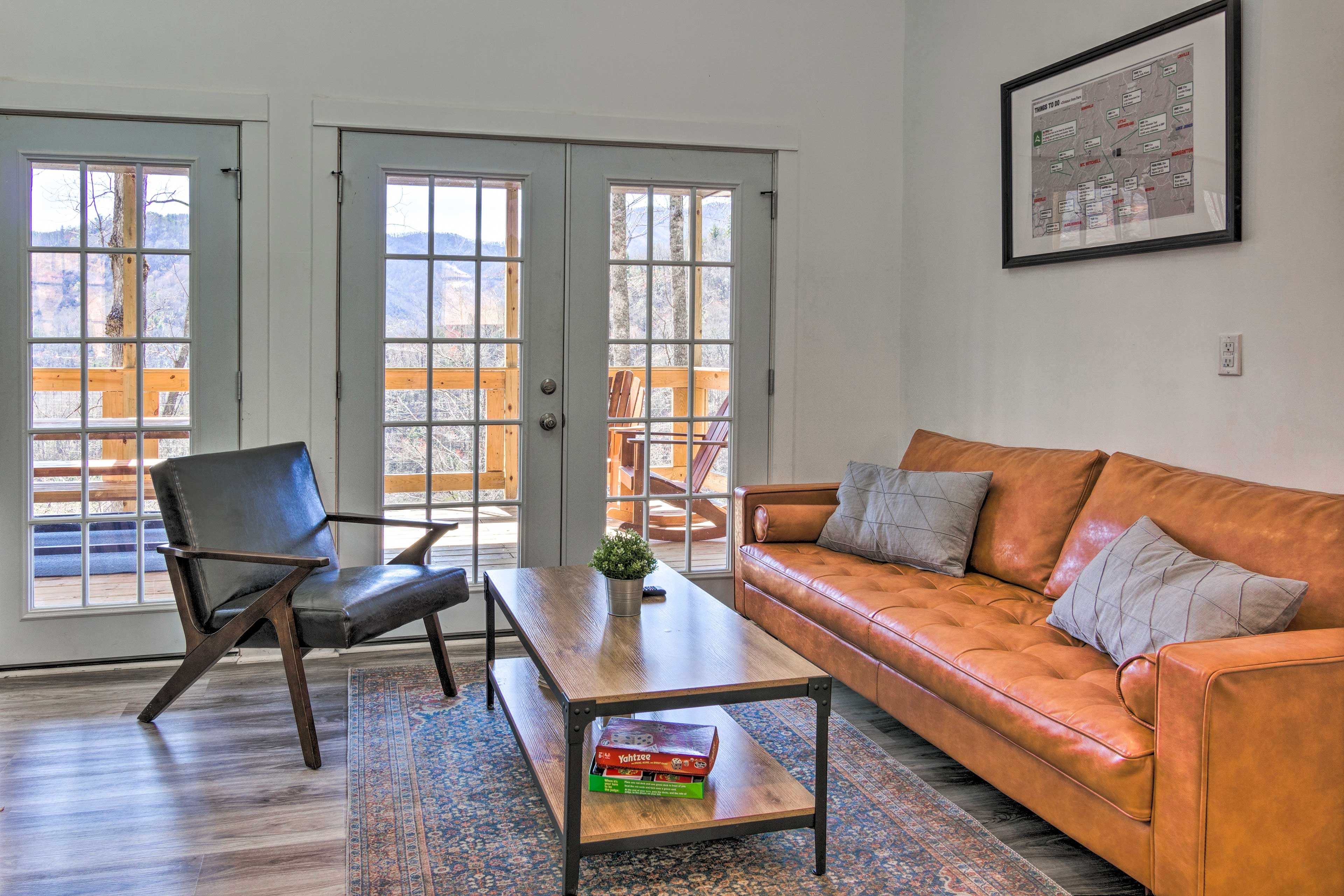 Living Room | Free WiFi