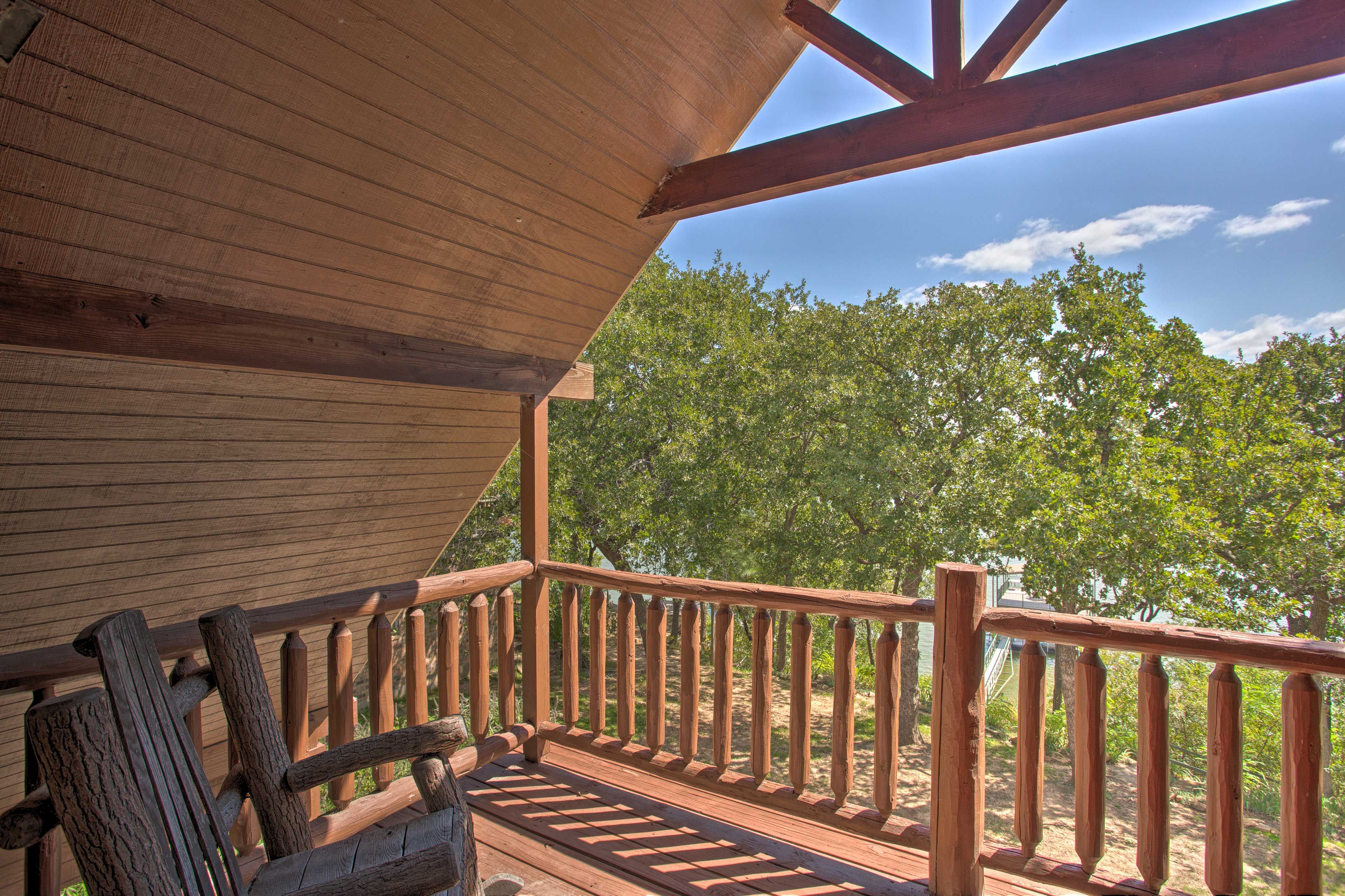 Master Bedroom | Private Balcony