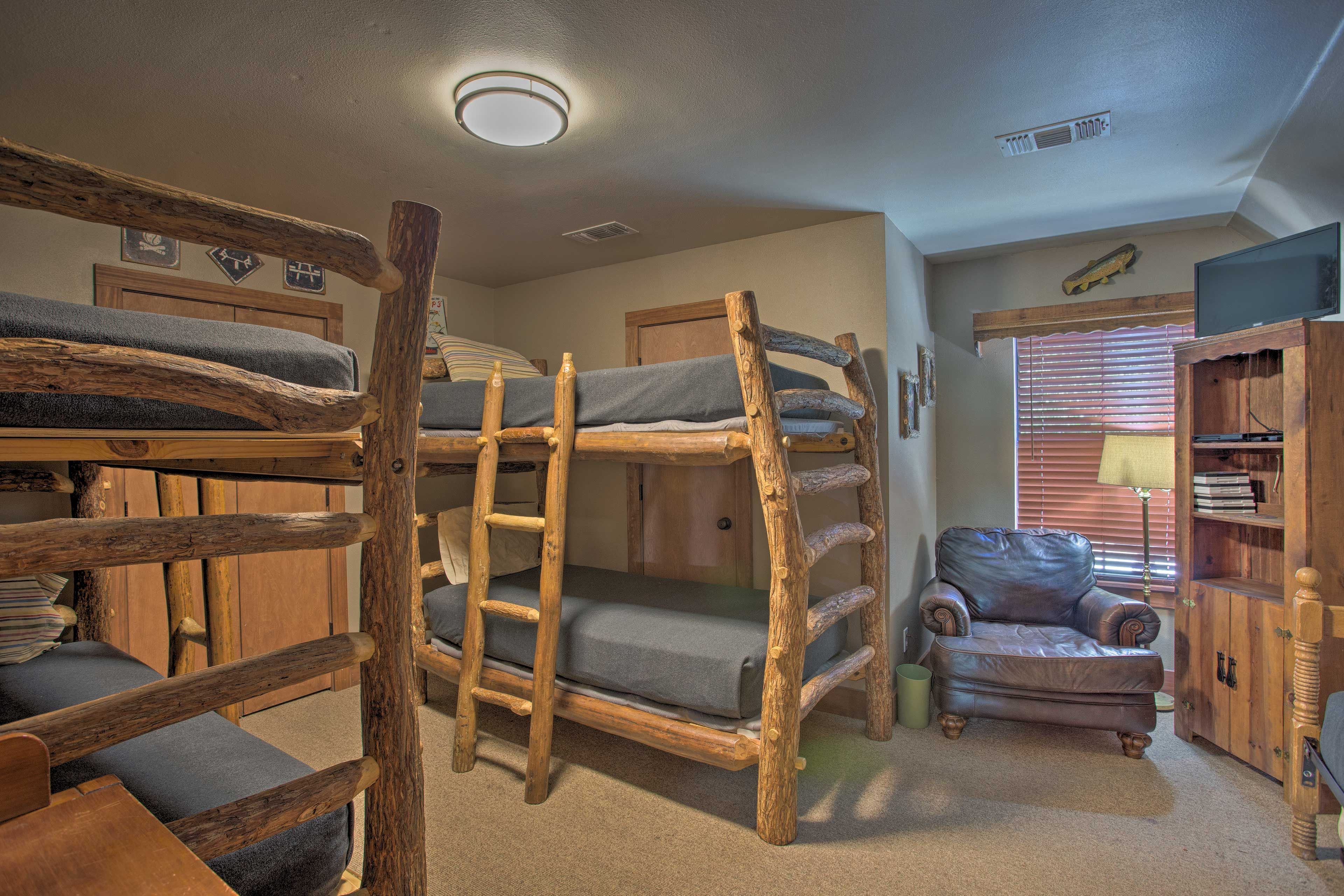 Bedroom 4 | 2 Twin Bunk Beds | Twin Bed w/ Twin Trundle