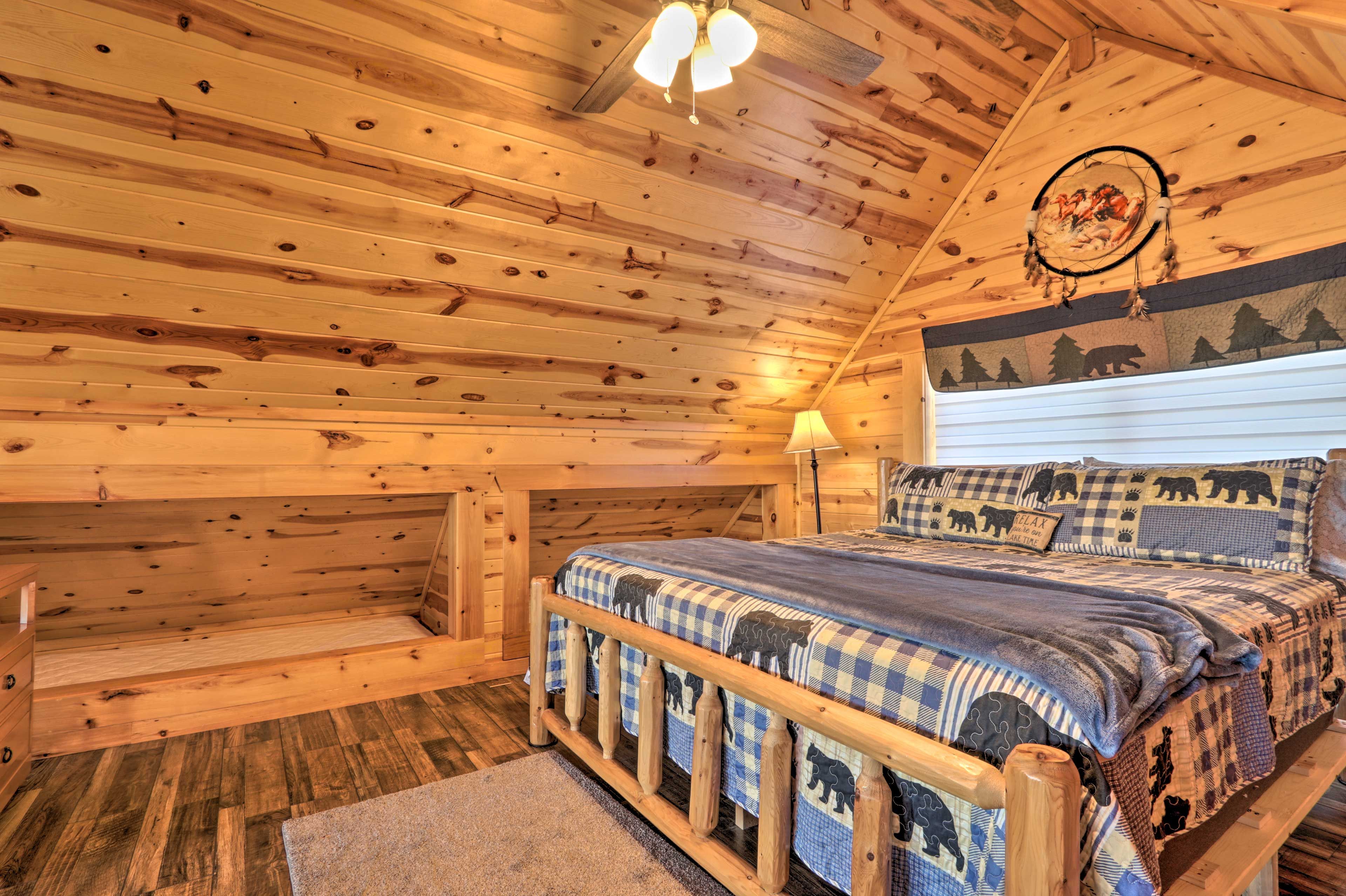 Bedroom 1 (Loft) | King Bed