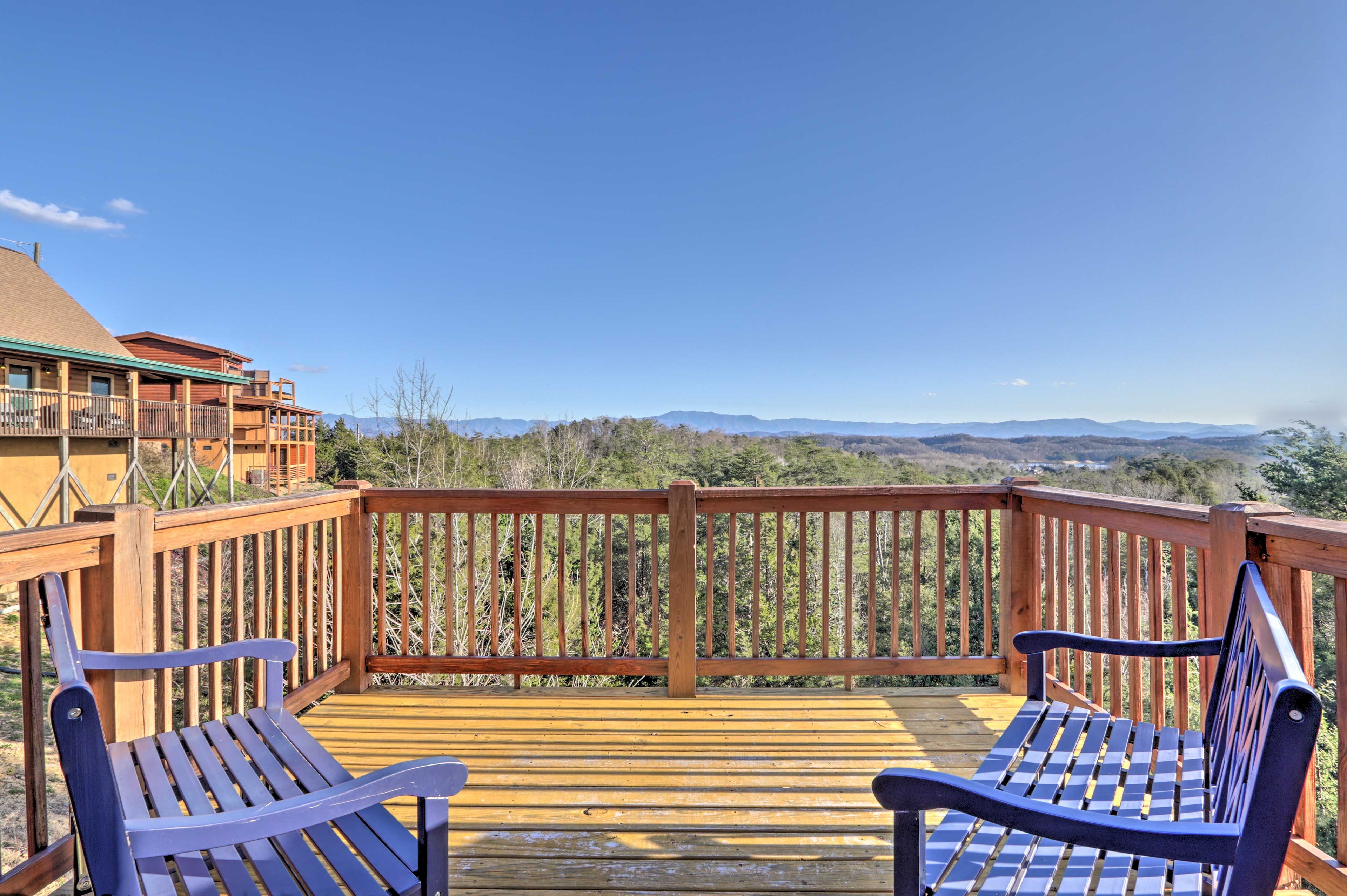 Sevierville Vacation Rental | 3BR | 3BA | 1,900 Sq Ft | Stairs Required