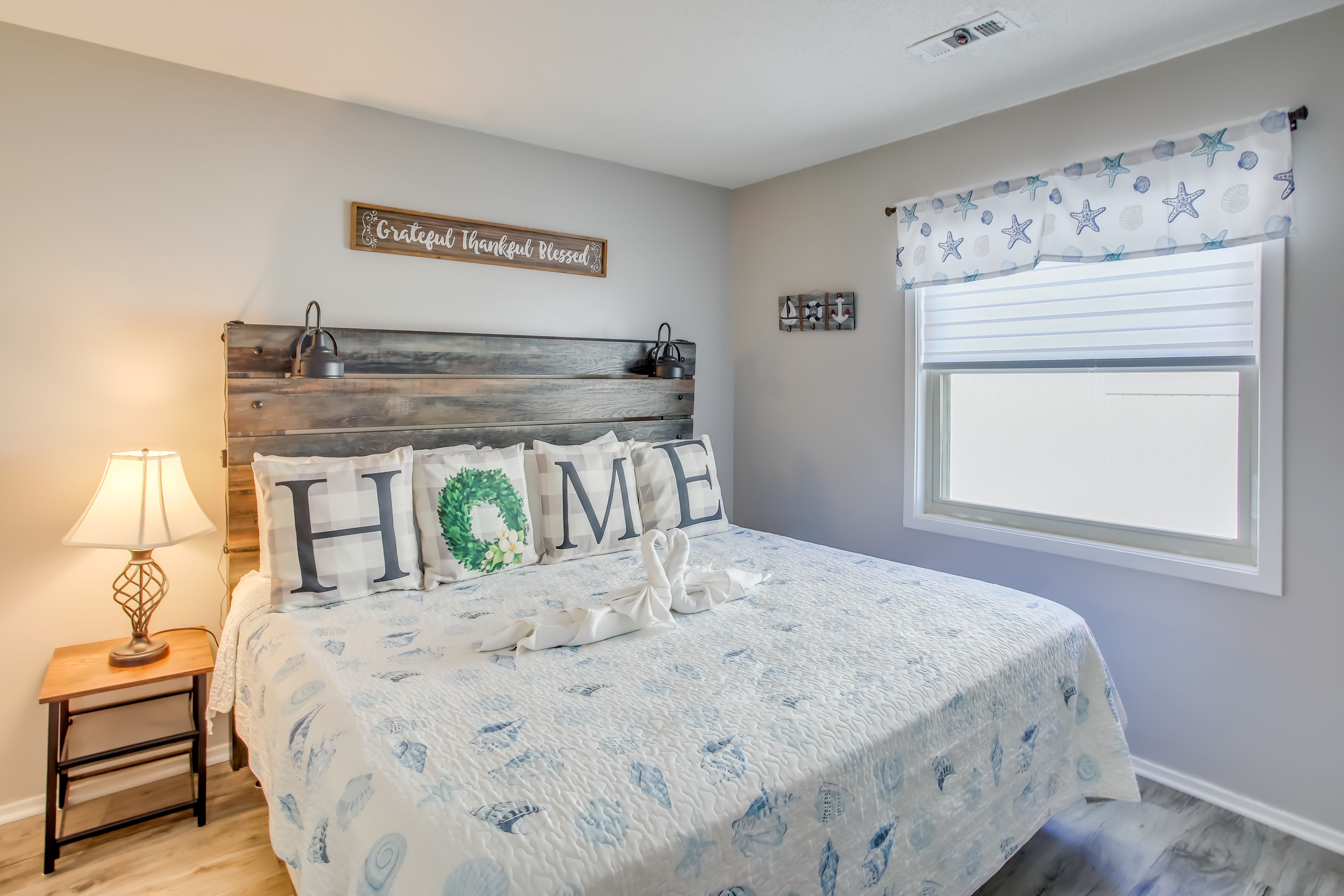 Bedroom 1 | King Bed | Smart TV | Linens Provided