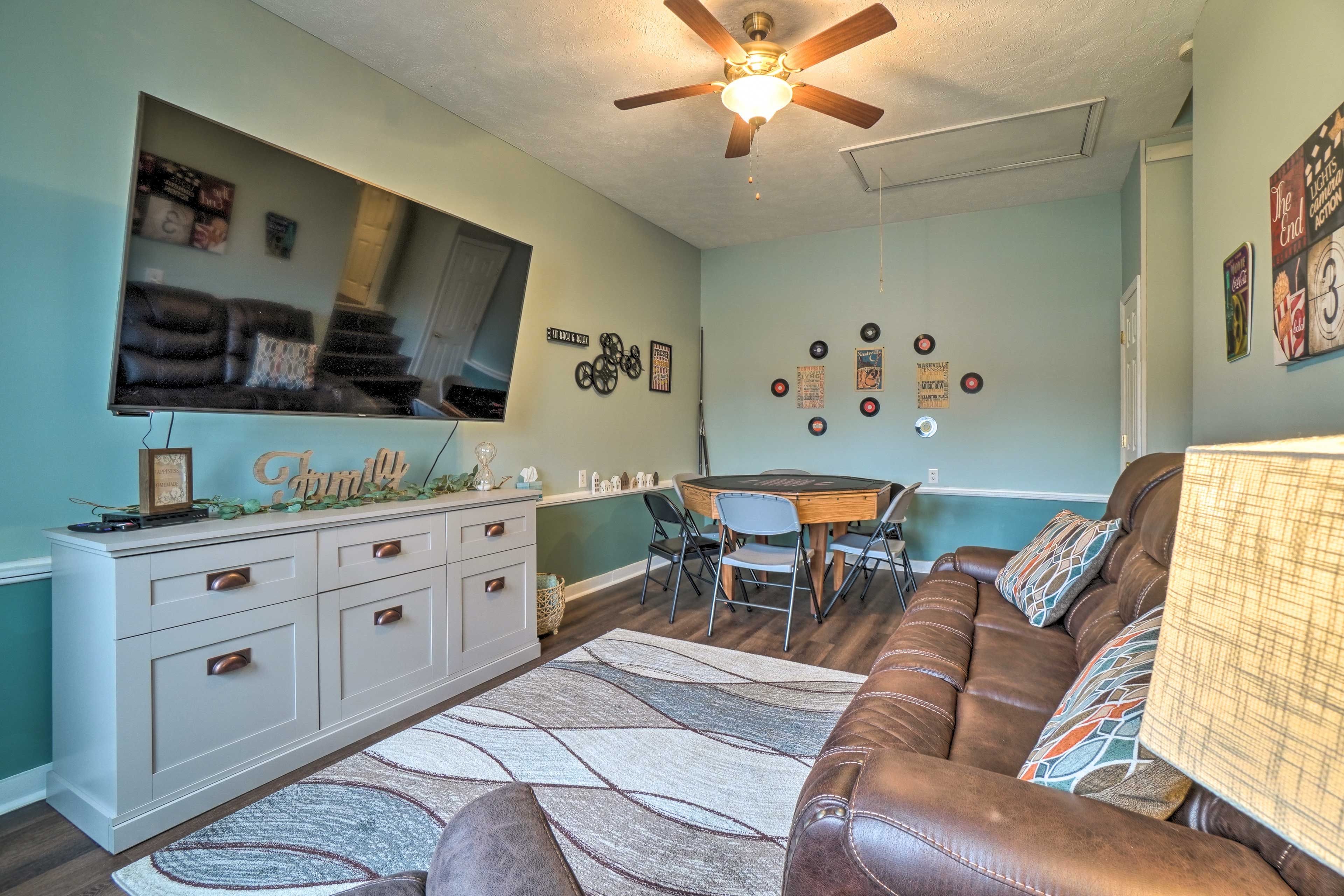 Game Room | Steps Required | Game Table w/ Board Games