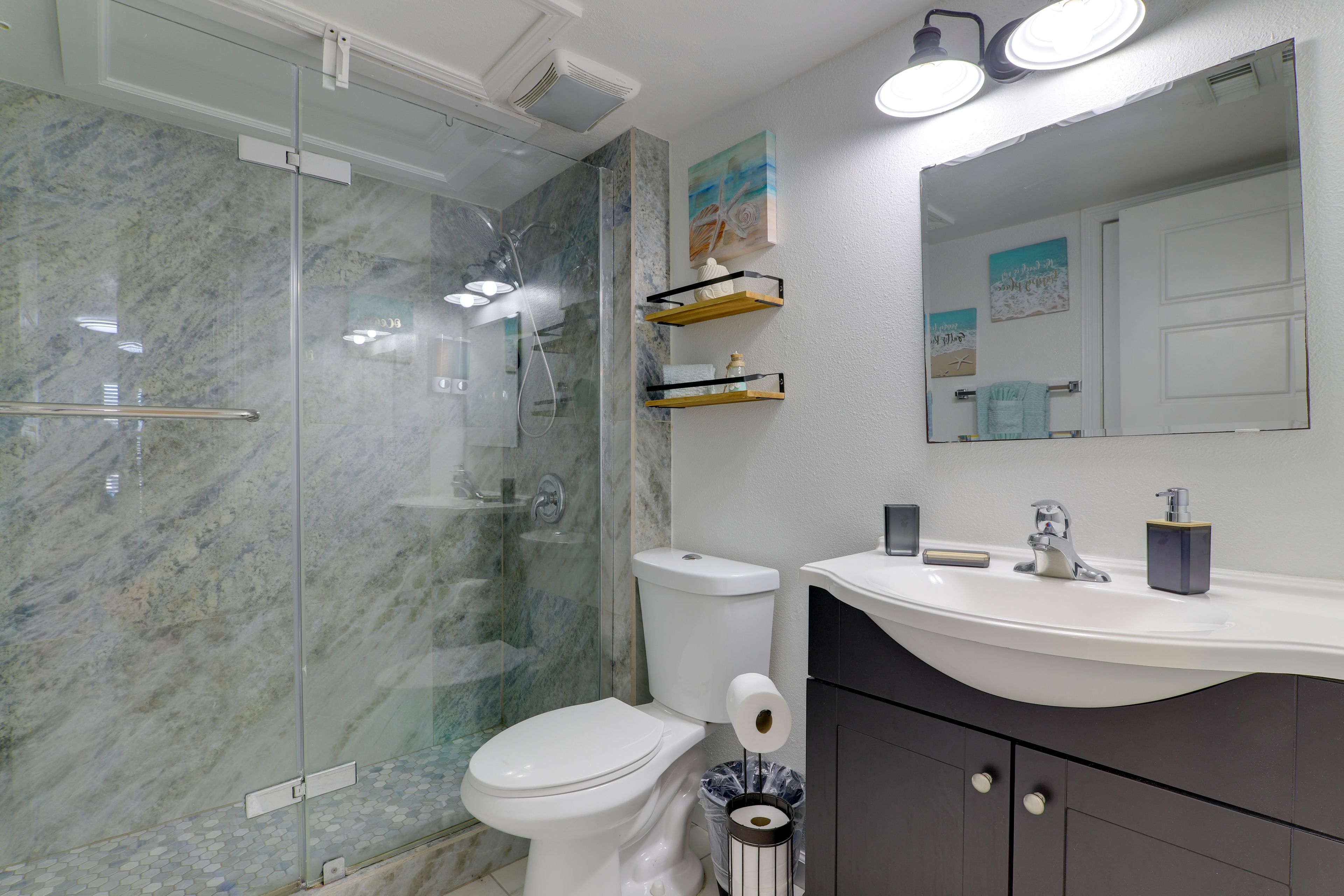 Bathroom | Complimentary Toiletries | Towels Provided | Shower Grab Rails