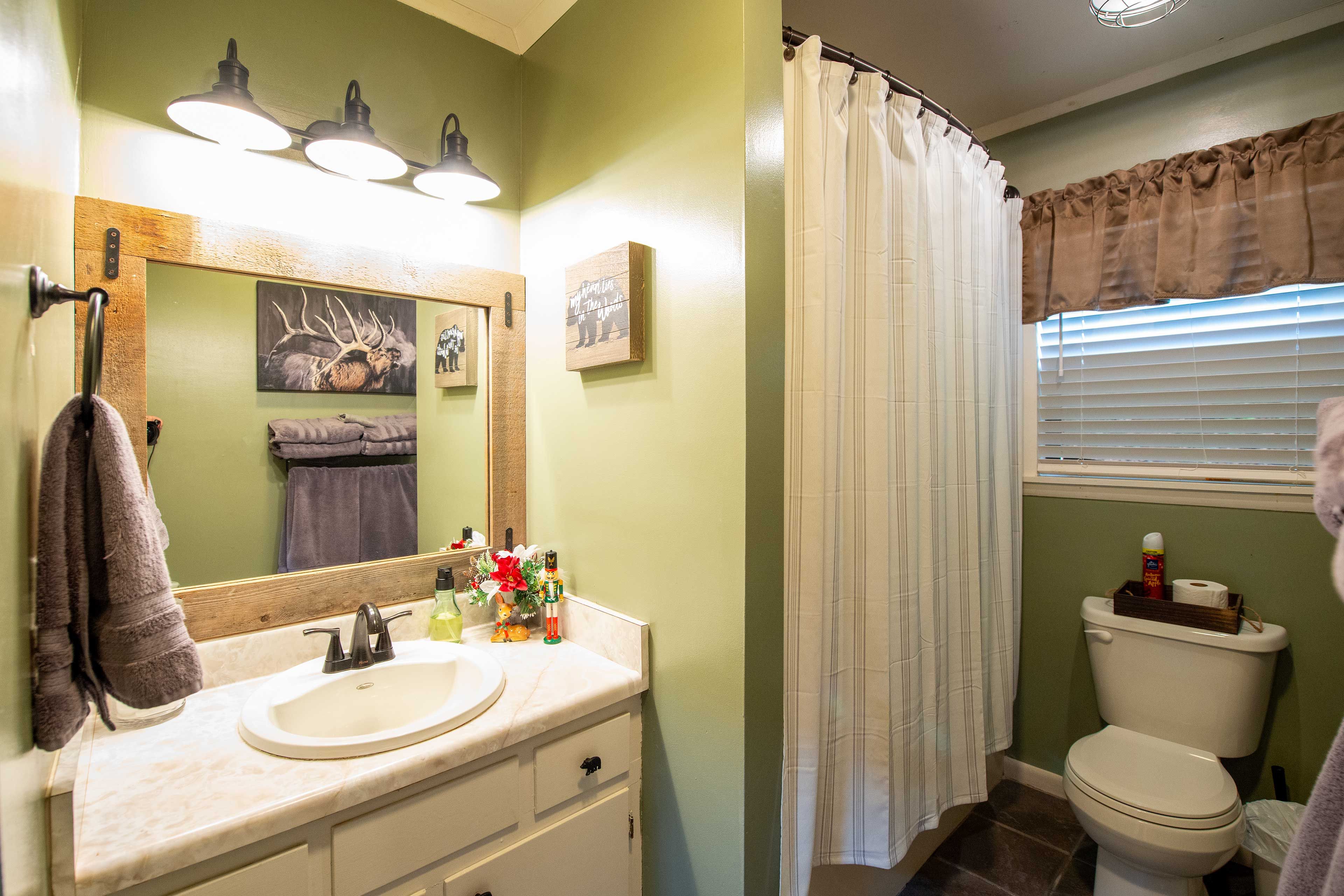Full Bathroom