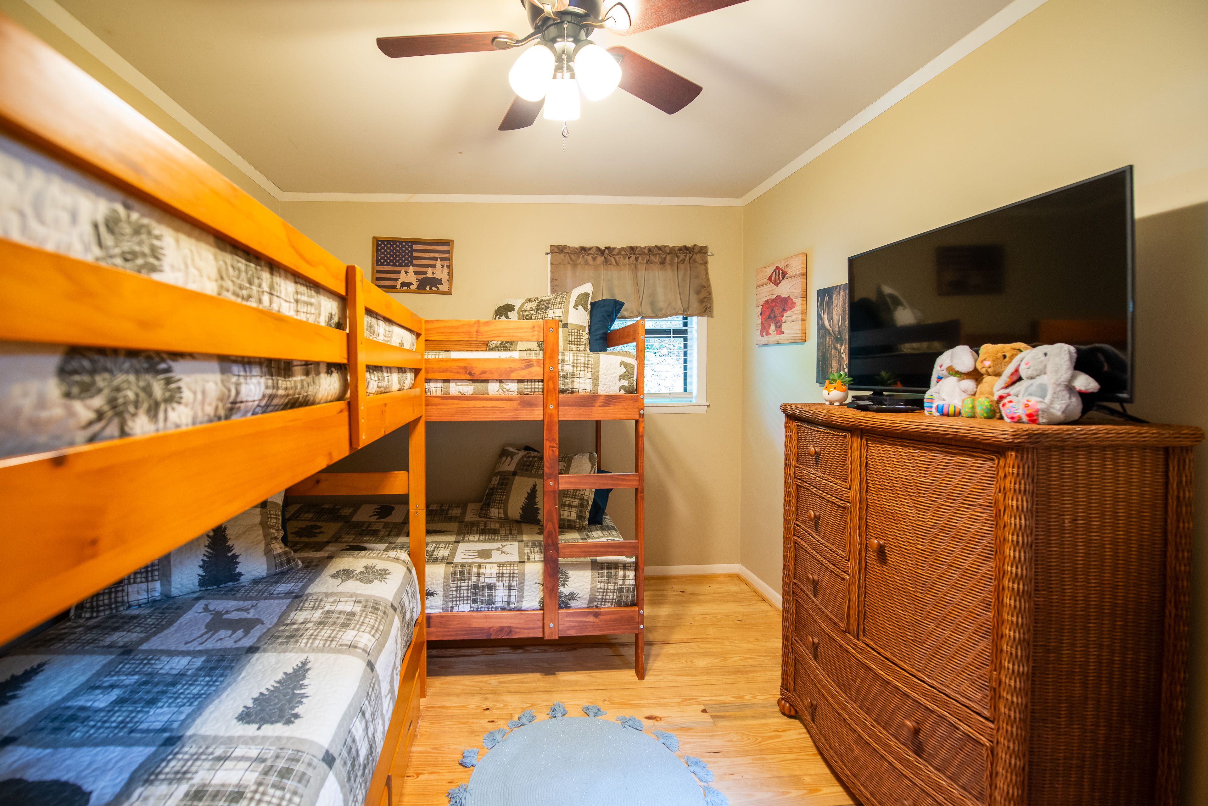 Bedroom 2 | 2 Twin Bunk Beds
