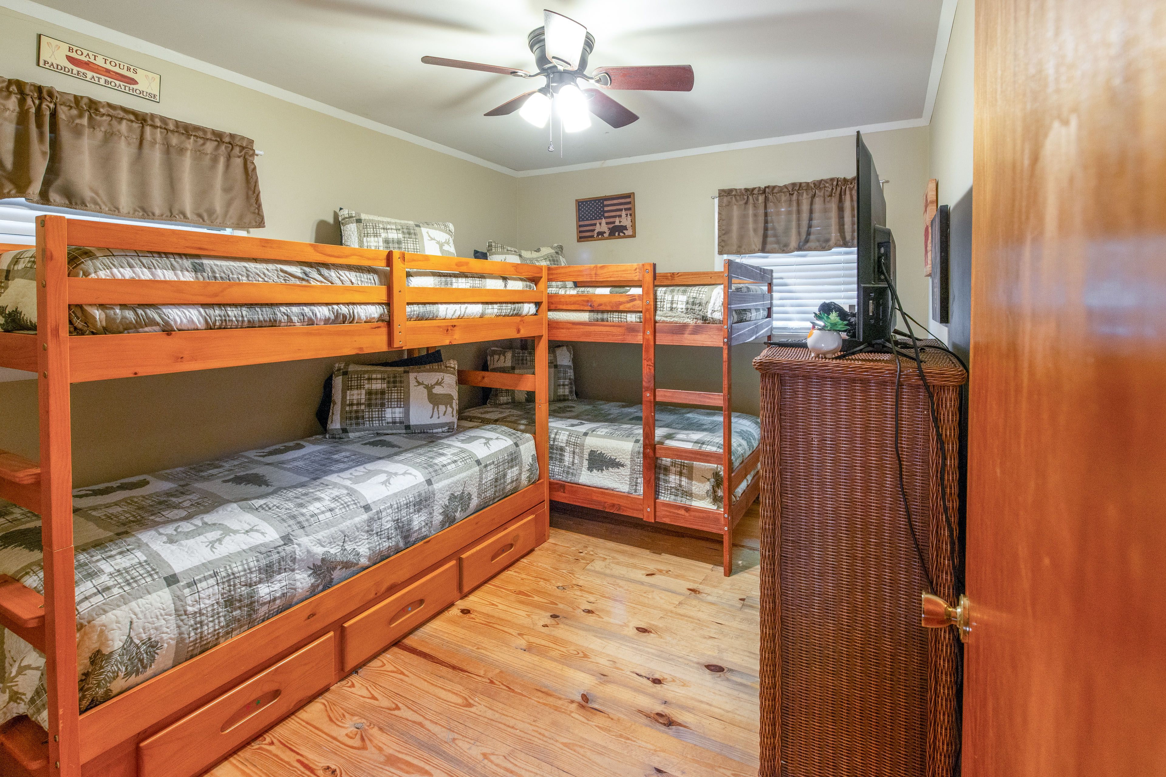 Bedroom 2 | 2 Twin Bunk Beds