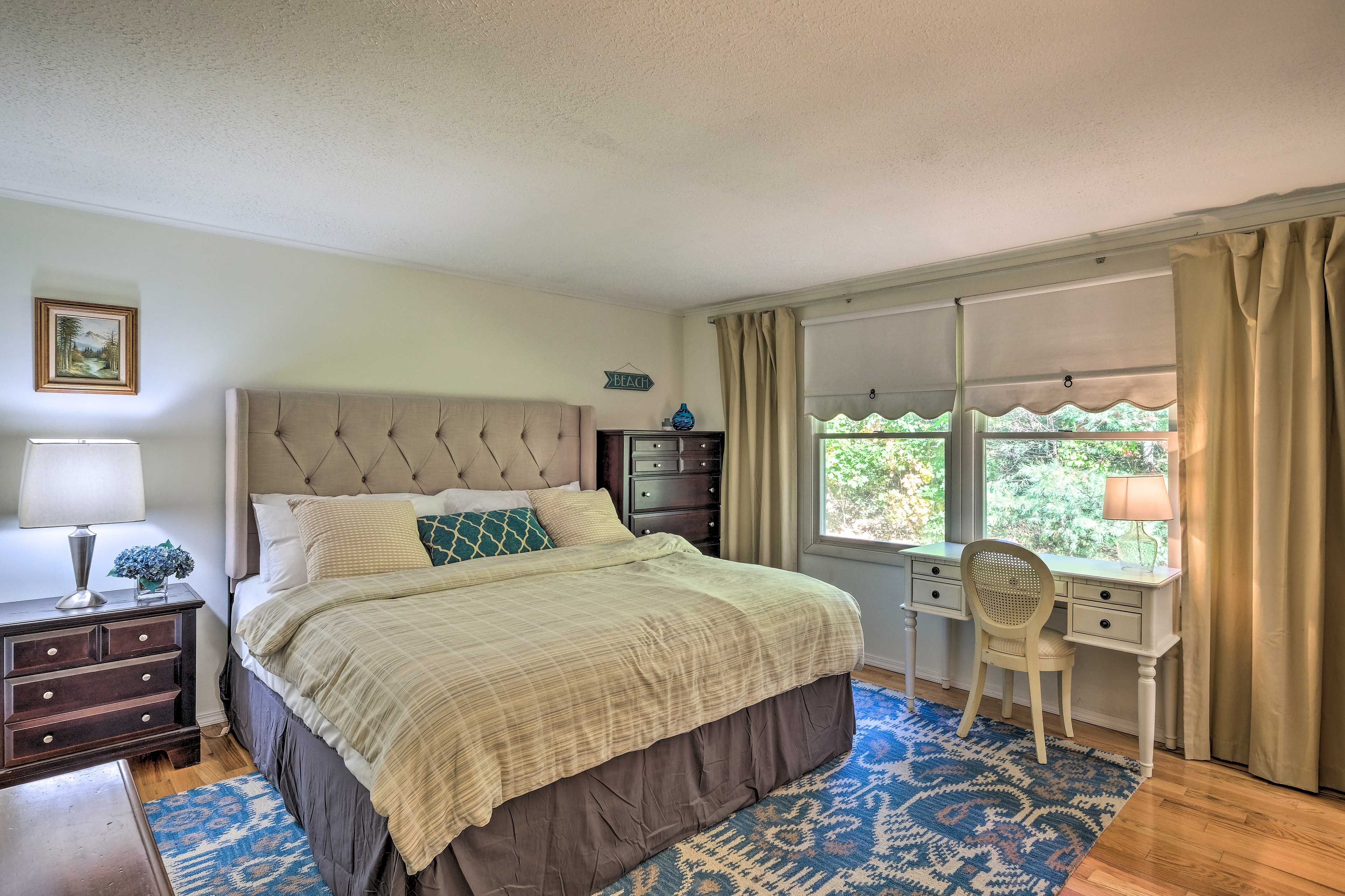 Bedroom 1 | King Bed | Linens Provided