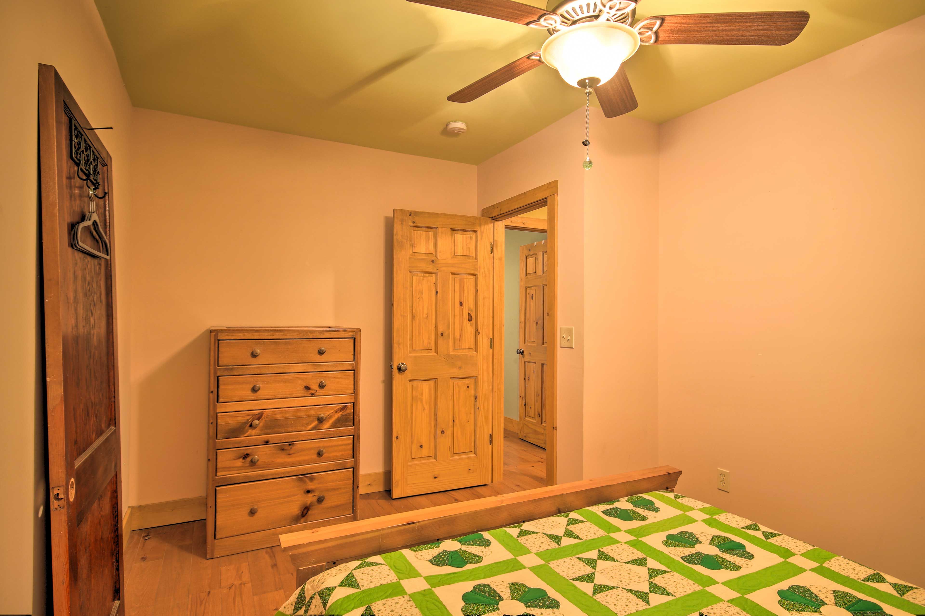Bedroom 2 | Optional Twin Mattress