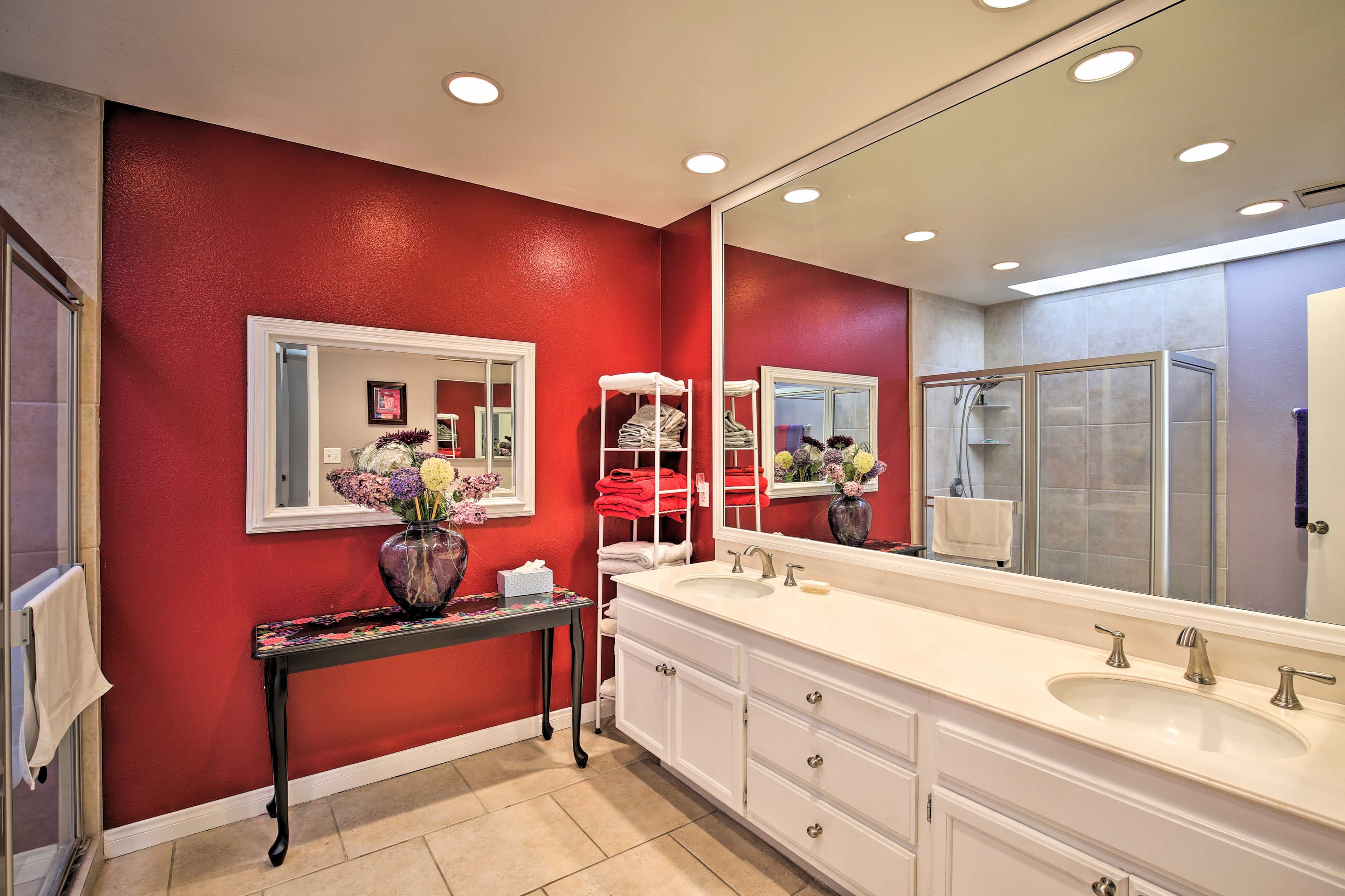 En-Suite Bathroom | Linens | Towels