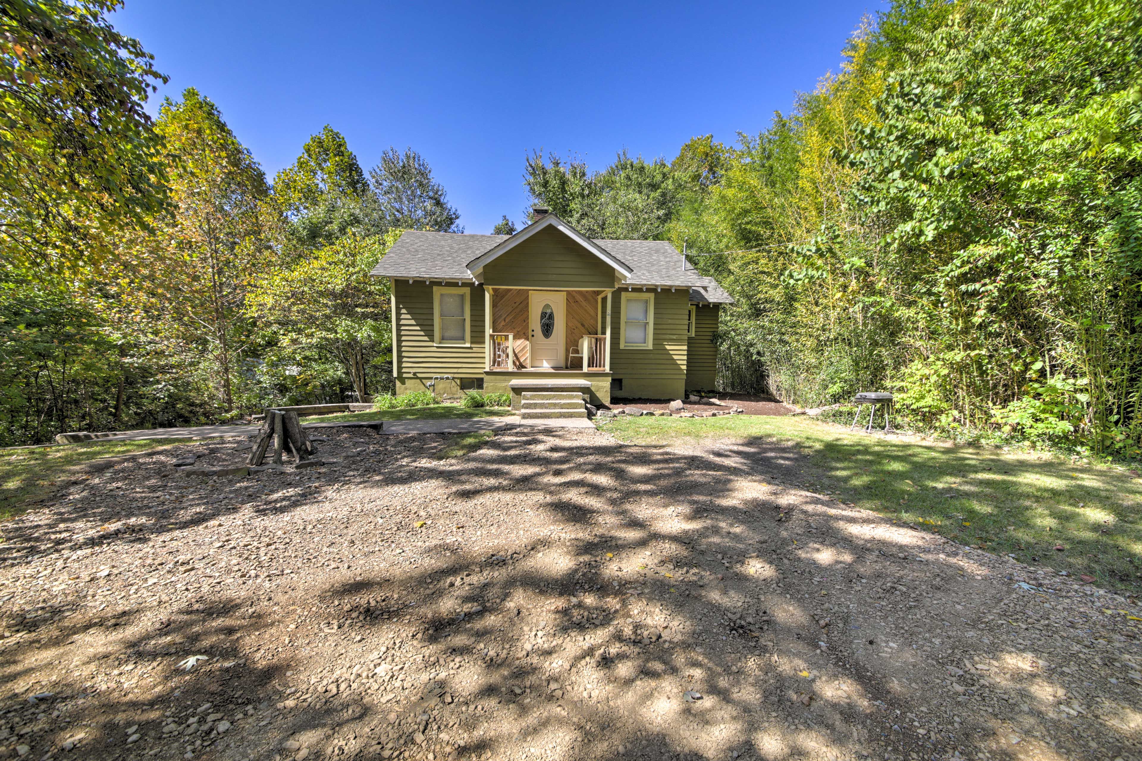 Exterior Space | Charcoal Grill