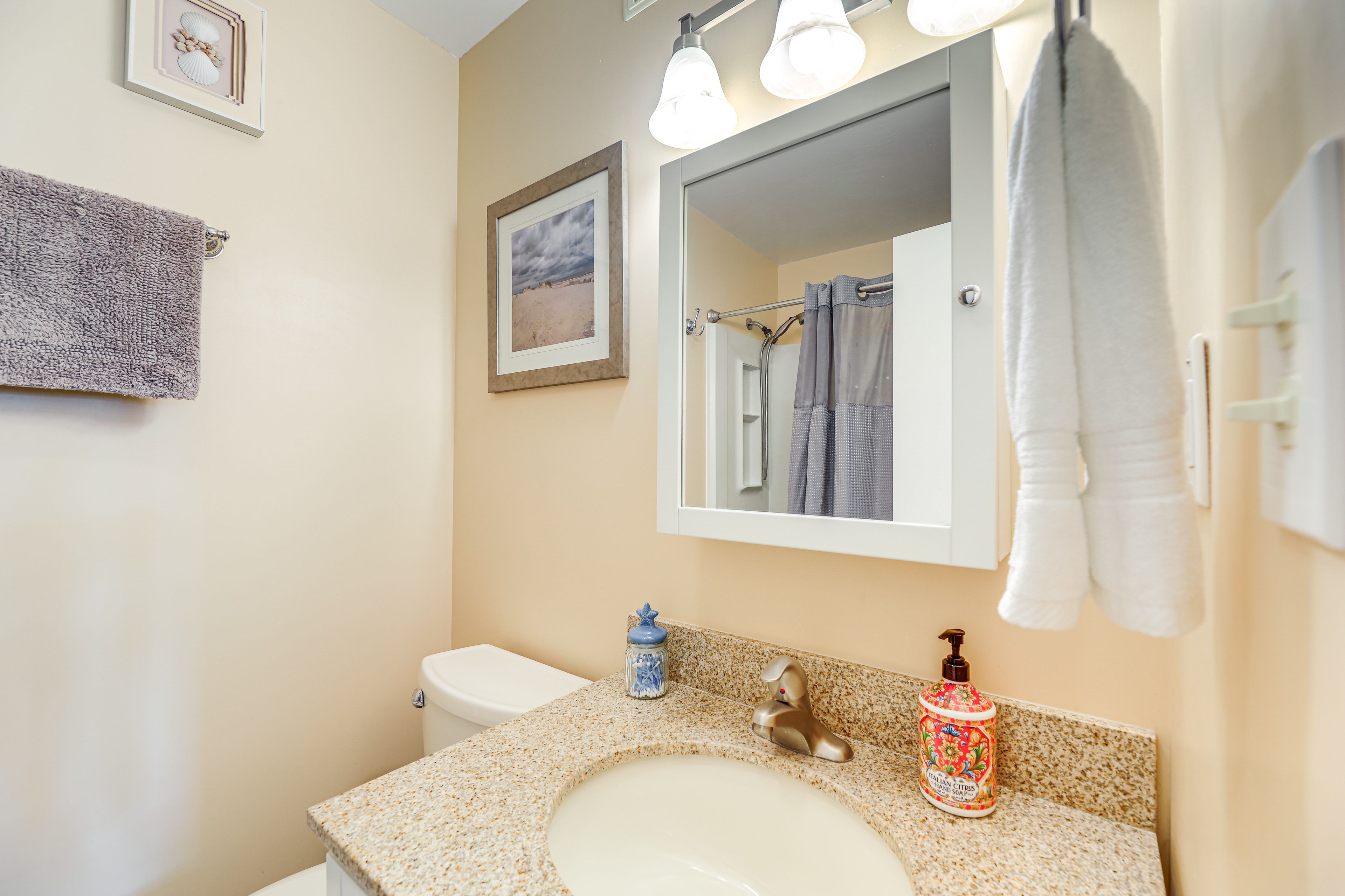 Full Bathroom