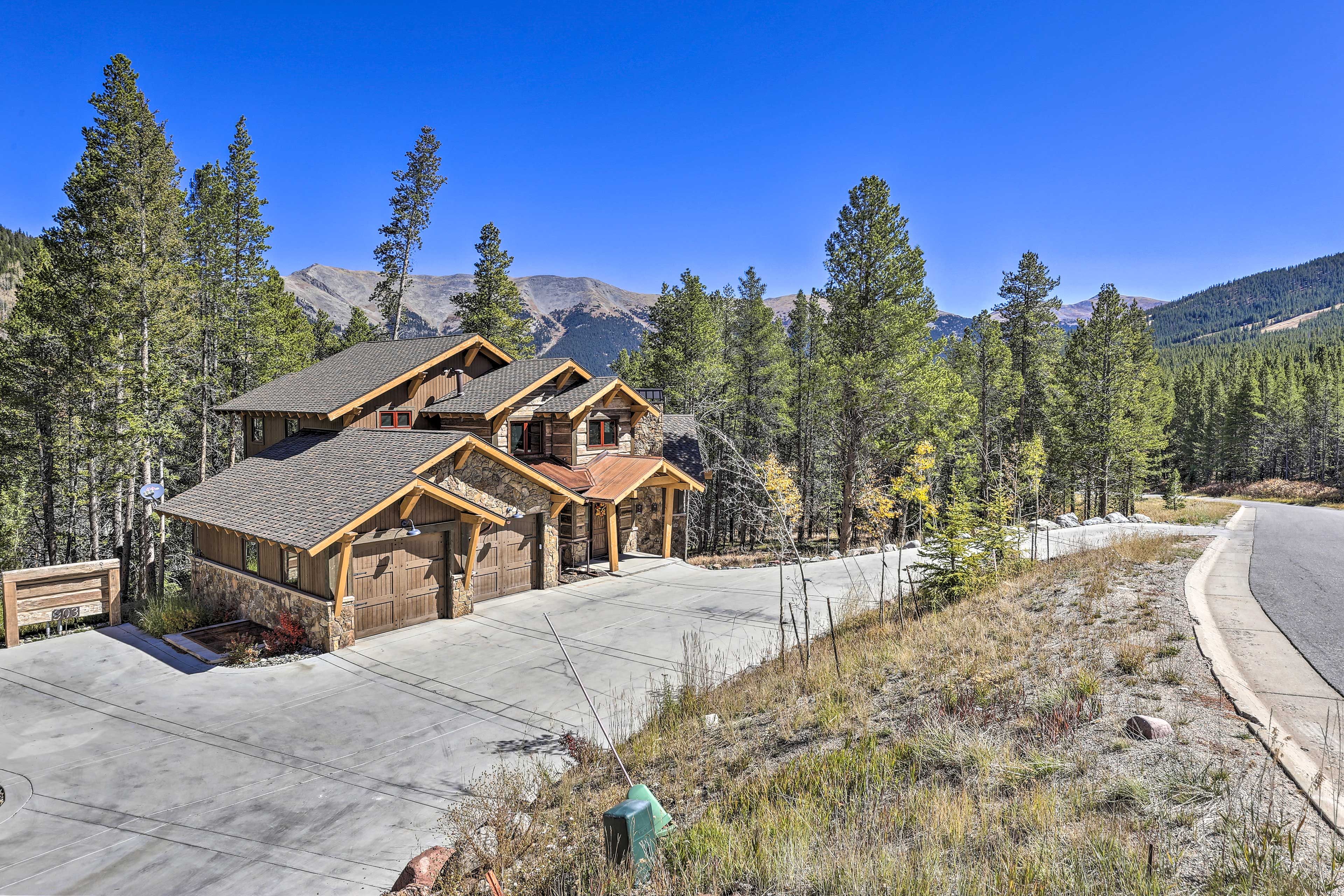 Villa Exterior | Heated Driveway | Heated Garage
