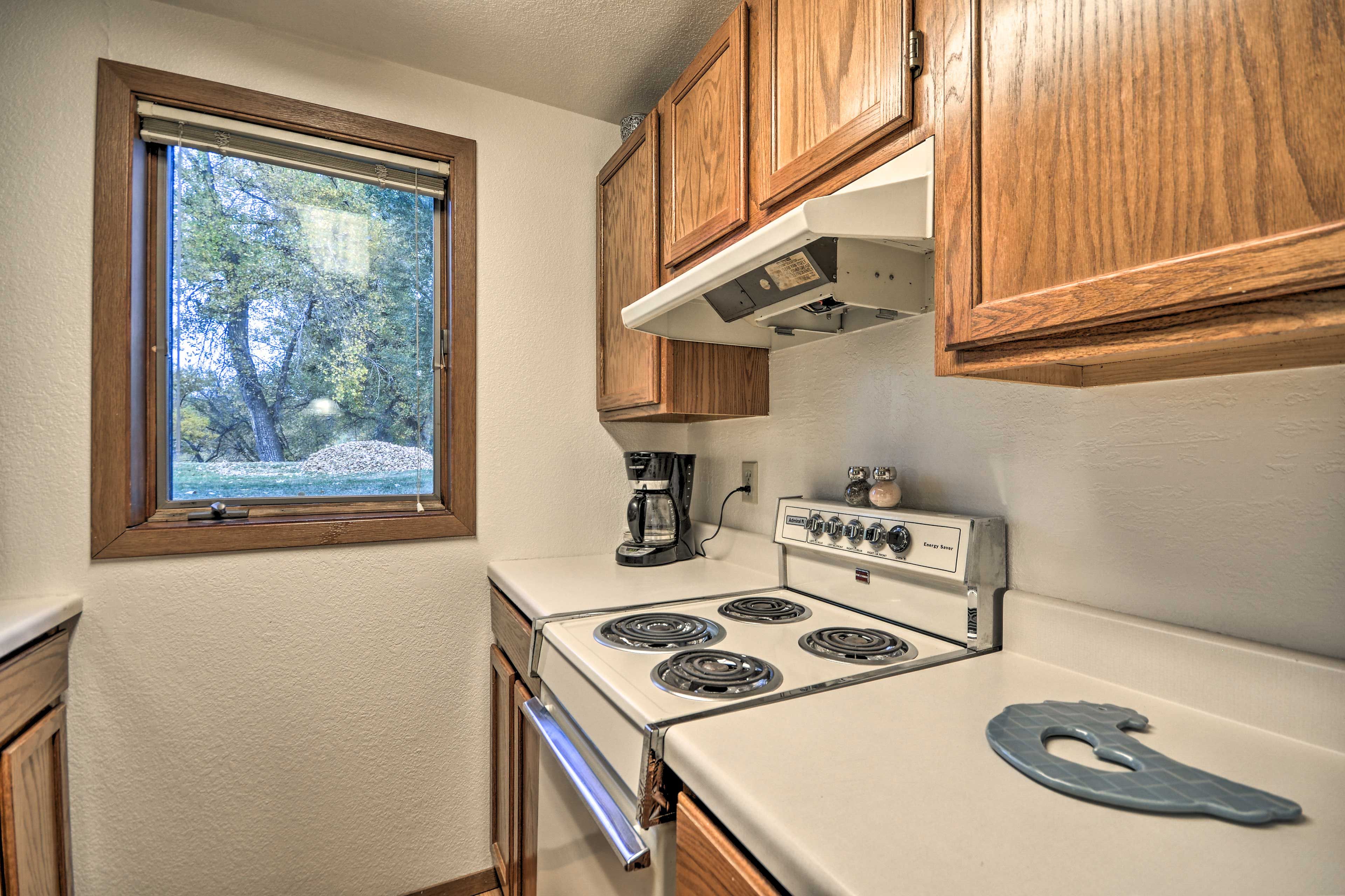 Well-Equipped Kitchen | Cooking Essentials Provided