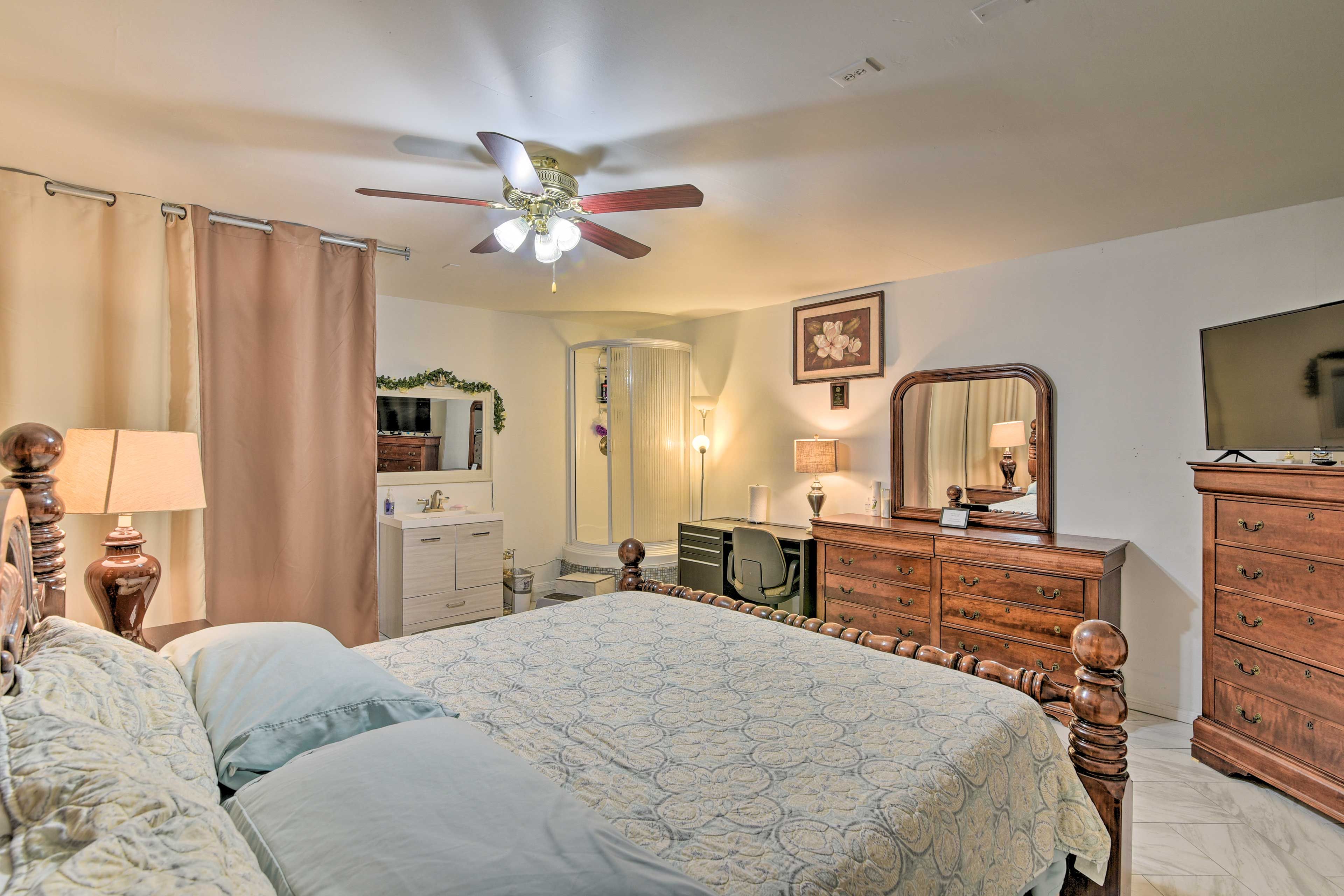 Bedroom 6 | Step-In Shower | Sink | Smart TV