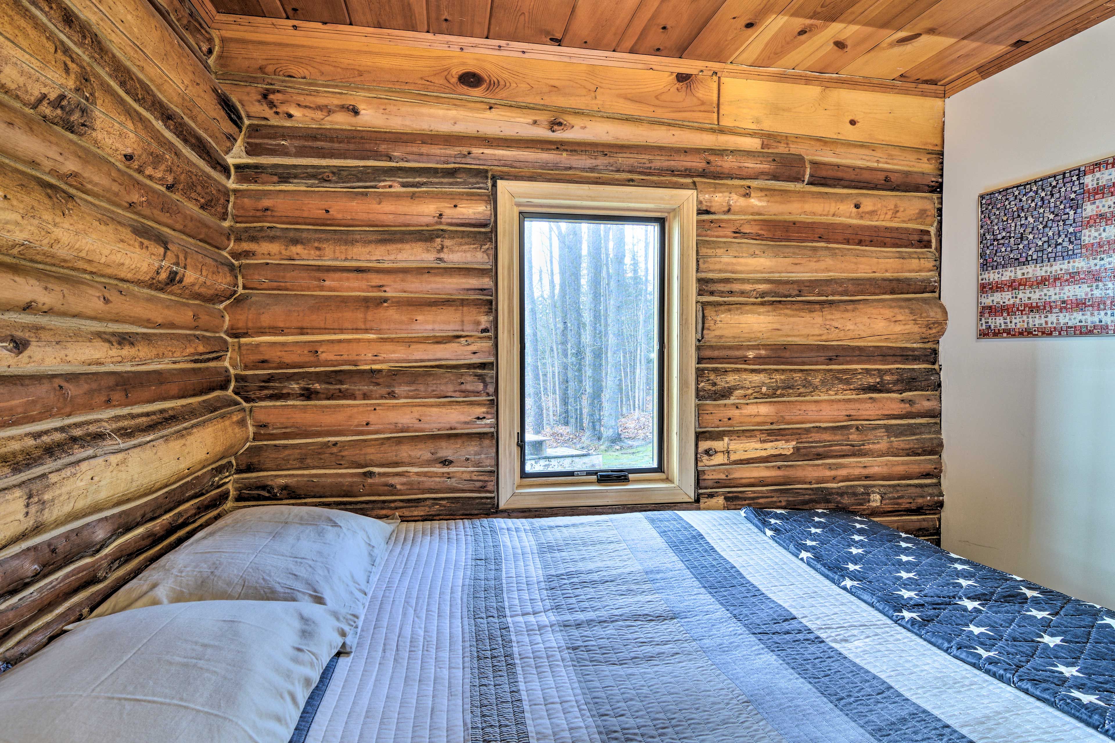 Bedroom 1 | Linens Provided