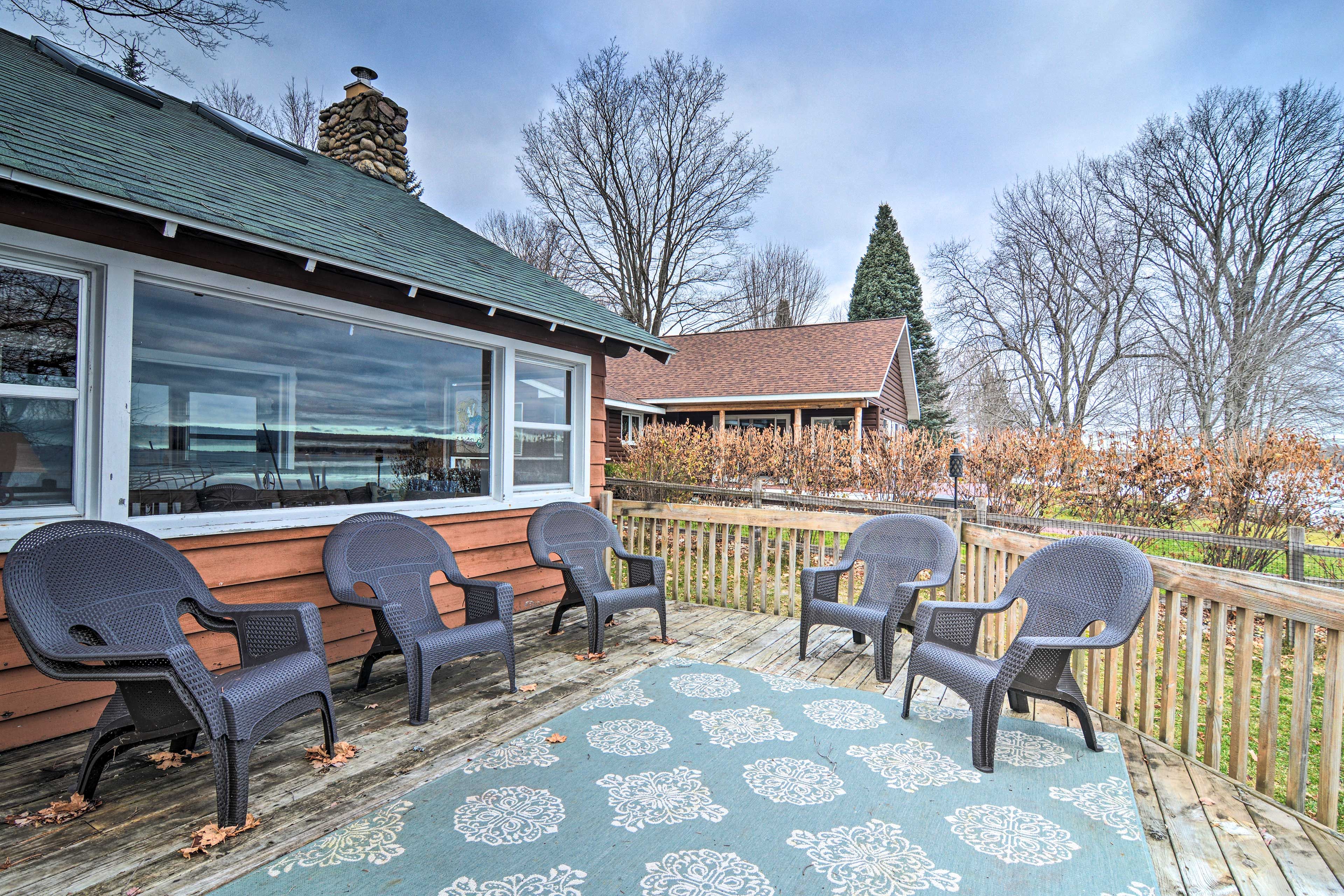 Back Deck | 1st Floor