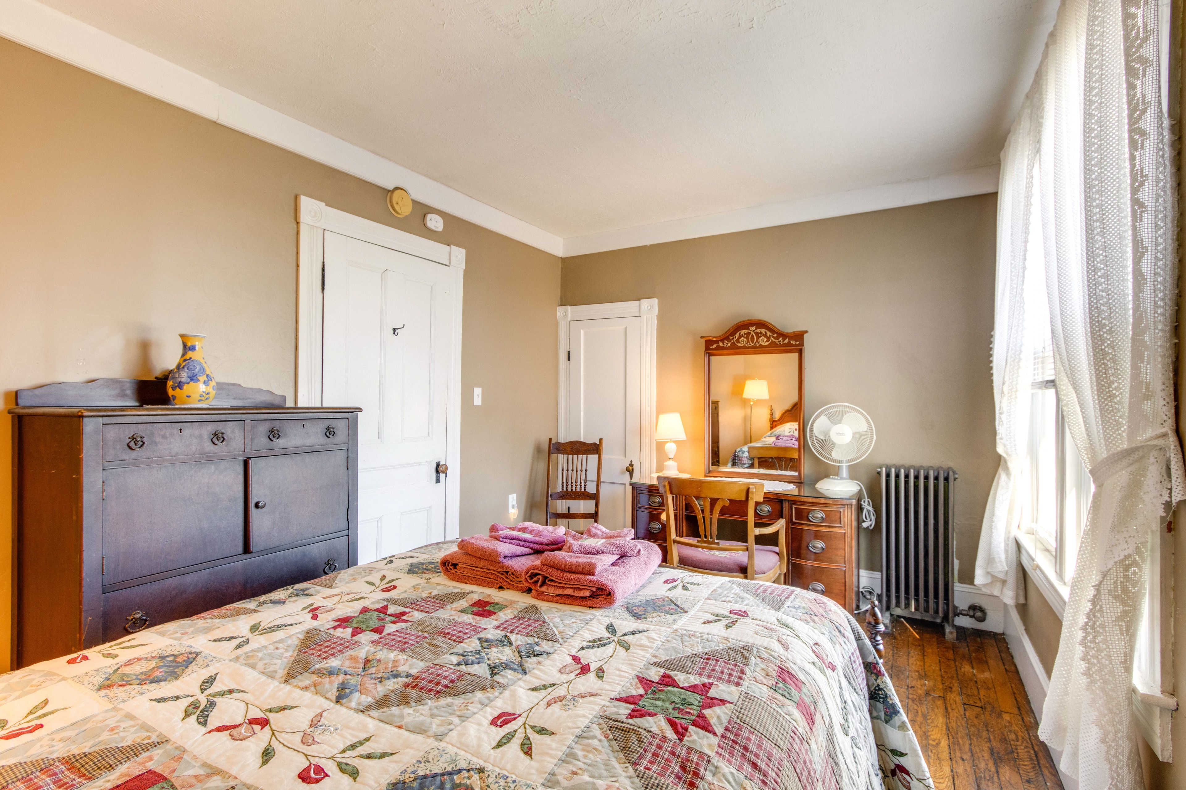 Bedroom 3 | 2nd Floor | Full Bed