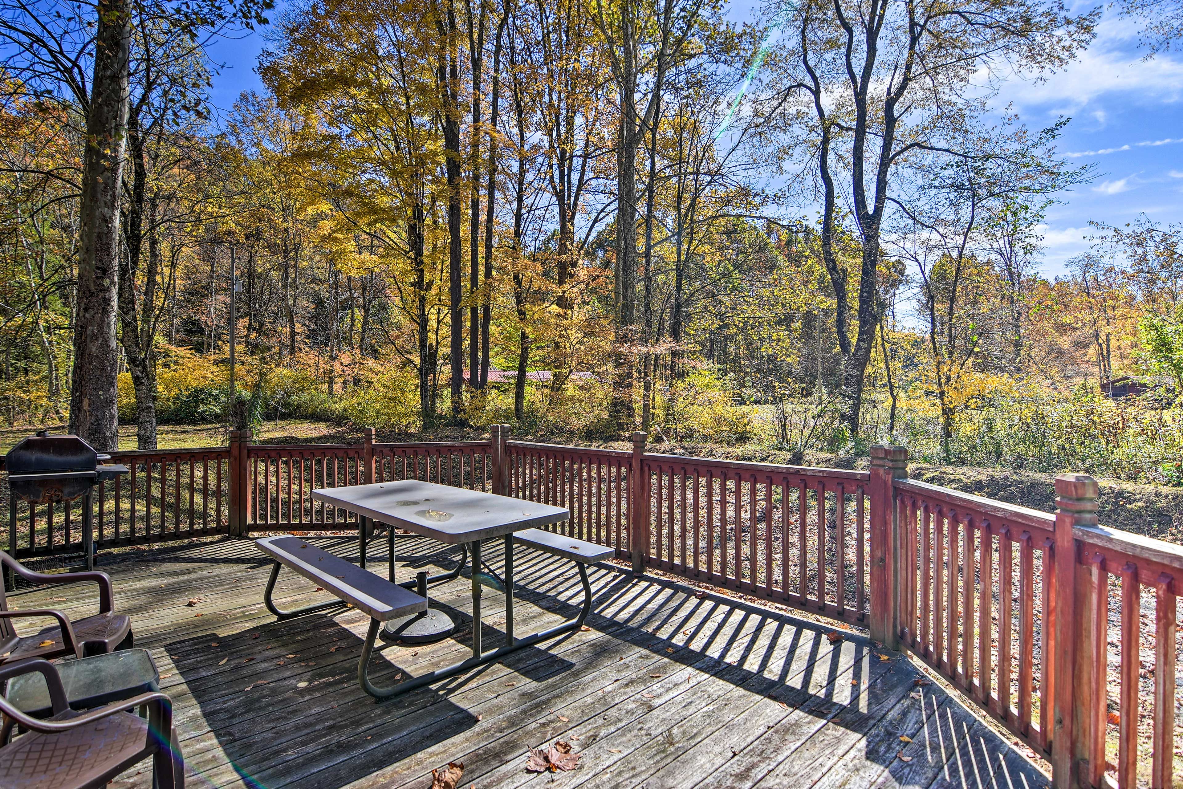 Furnished Deck with Outdoor Seating