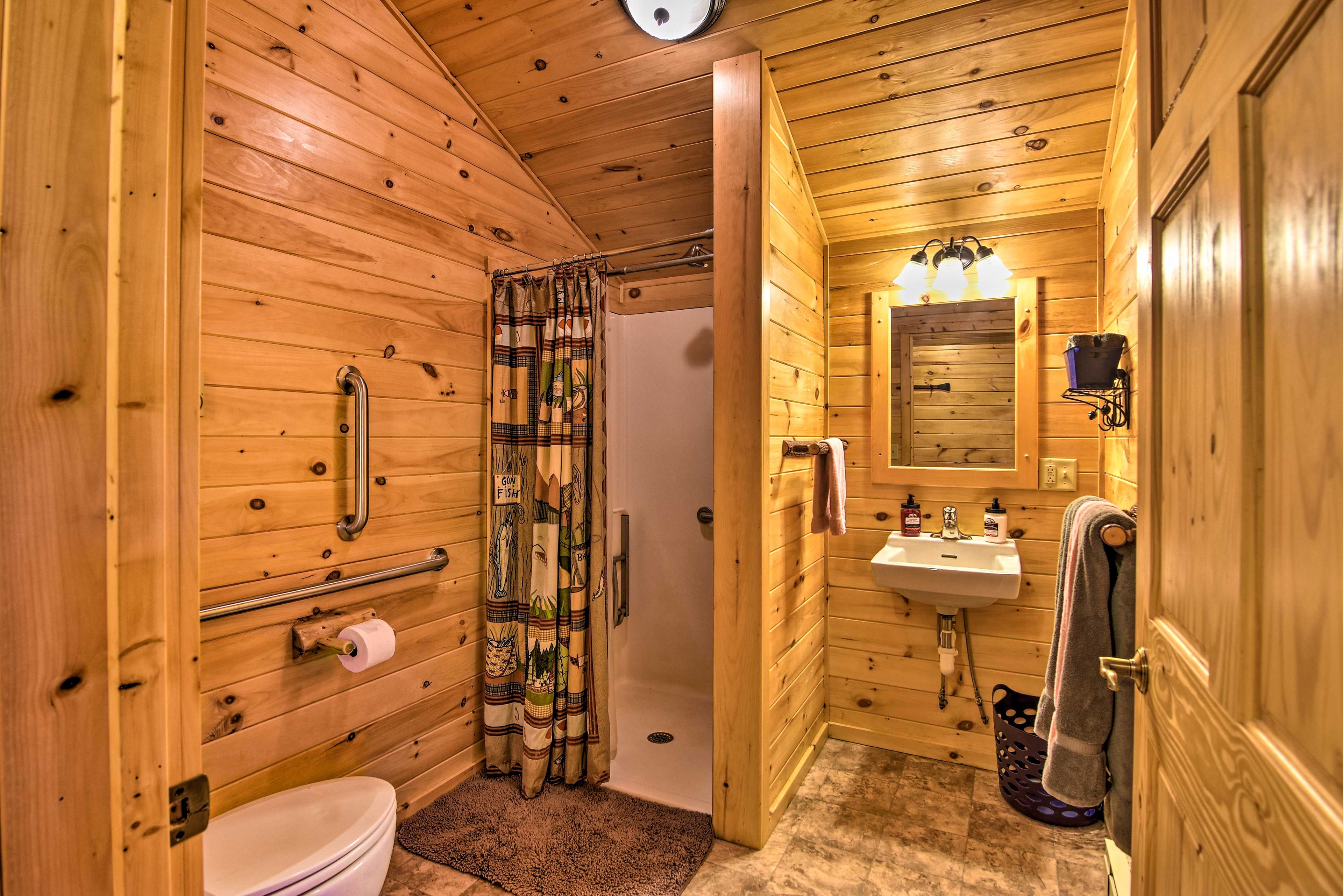 Bathroom | Roll-In Shower with Handrails