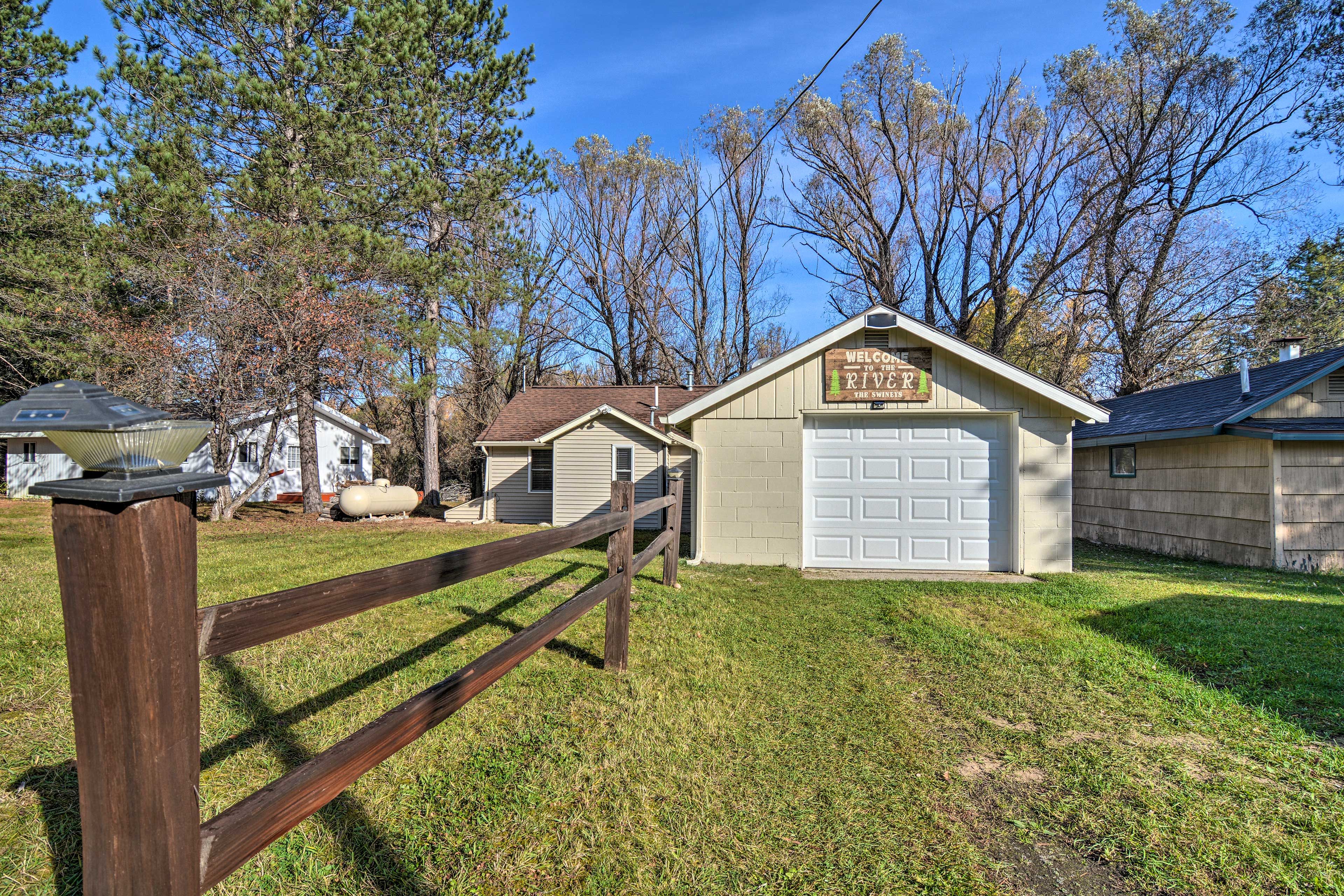Home Exterior | Driveway Parking (2 vehicles)